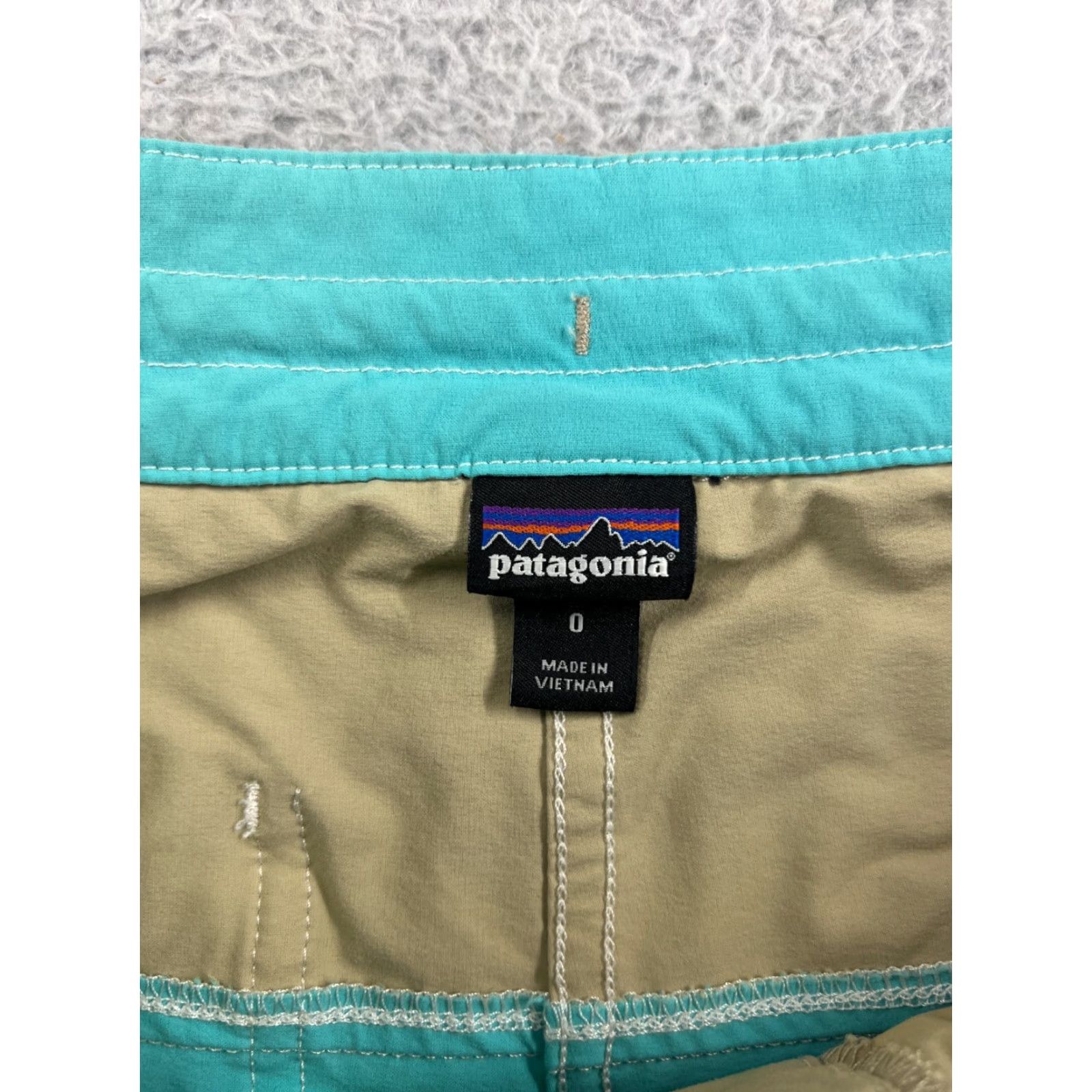 Patagonia Patagonia Shorts Womens 0 Teal Beige Nylon Blend Stretch Double Button Pockets Size 25" / US 0 / IT 36 - 4 Thumbnail