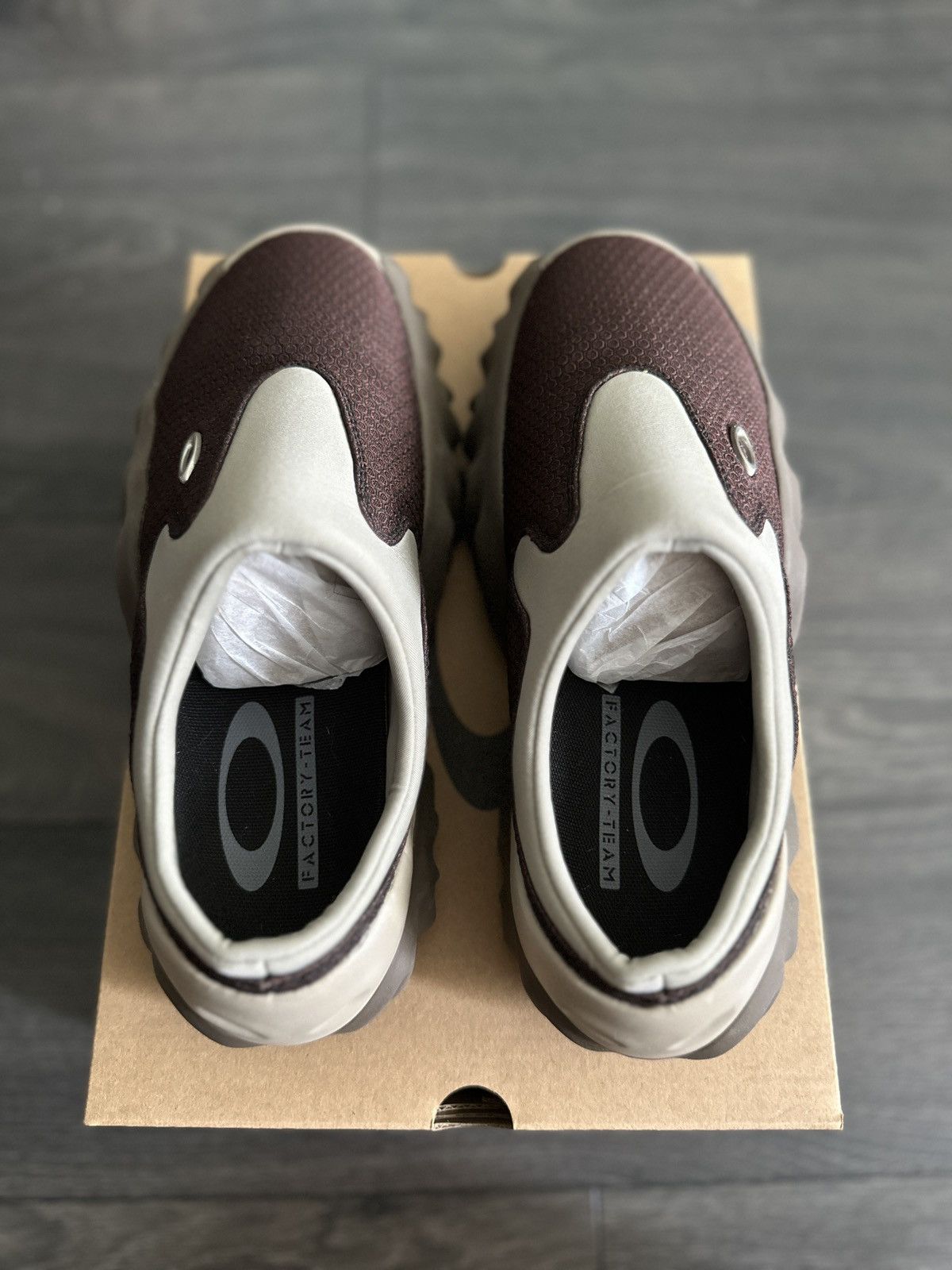 Brain Dead × Oakley BRAIN DEAD X OAKLEY FACTORY TEAM CHOP SAW MULE SHOW Size US 6.5 / EU 39-40 - 5 Thumbnail
