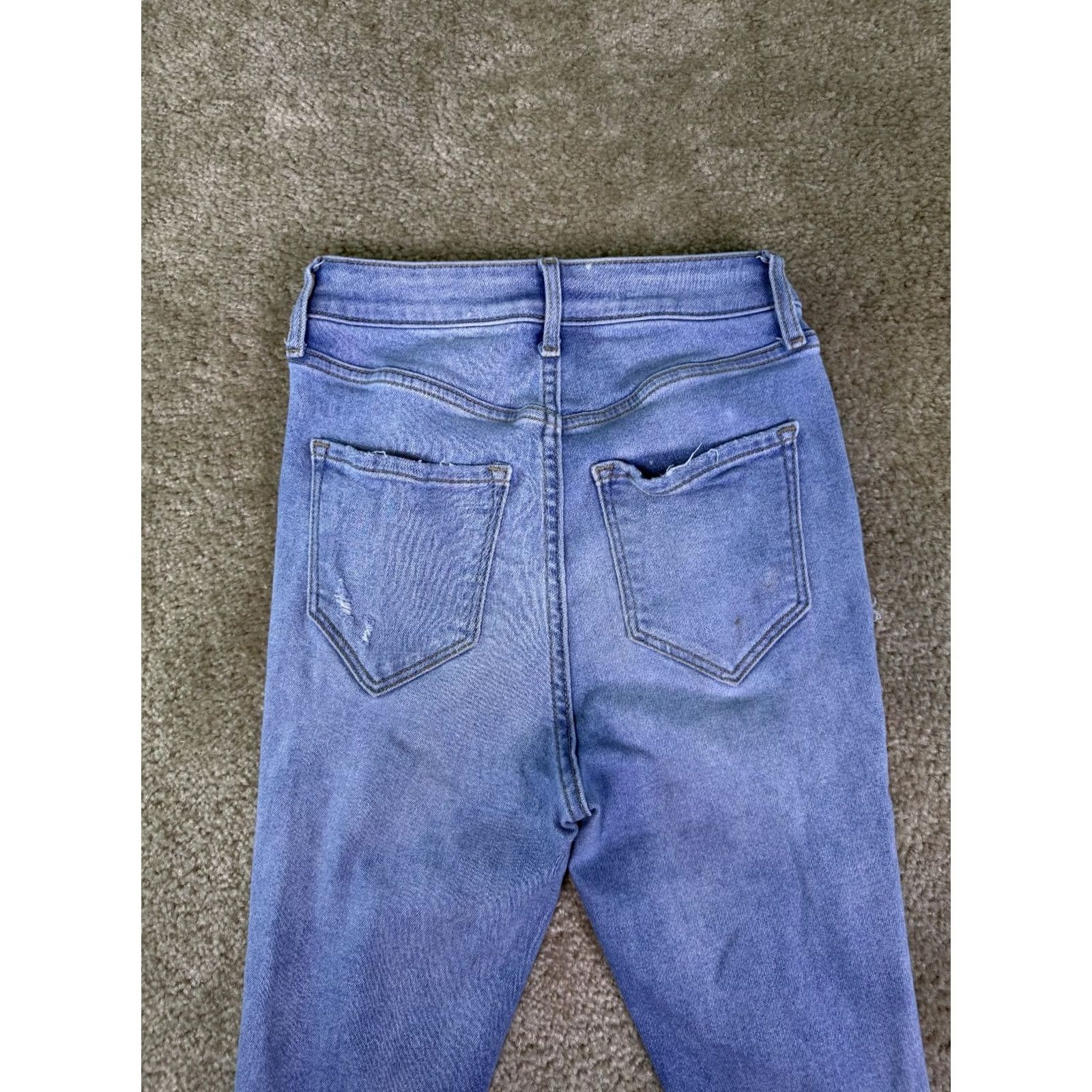 Old Navy Old Navy Jeans Women's Denim Skinny High Rise 26" Inseam 26" Blue Size 4 D877 Pockets Rockstar Slim Regular Rise >10.5 in Size 27" / US 4 / IT 40 - 5 Thumbnail