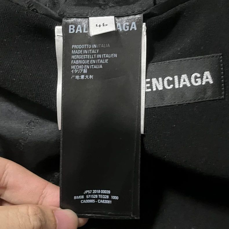 Balenciaga Balenciaga Silk coat with shoulder Logo and shoulder pad co Size US S / EU 44-46 / 1 - 4 Thumbnail