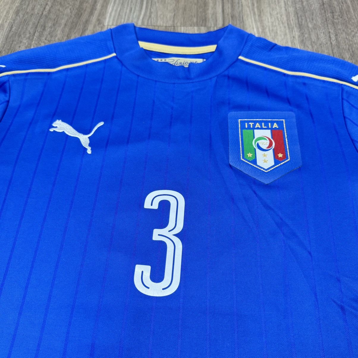 Puma Italy 16/17 home shirt #3 Chiellini Size US S / EU 44-46 / 1 - 3 Thumbnail
