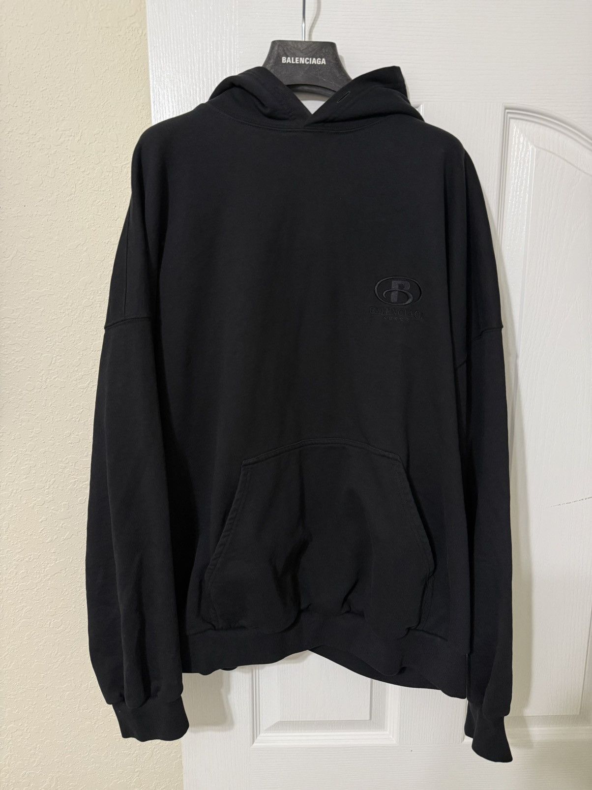 Balenciaga New Balenciaga Resorts & Spa Hoodie Size US L / EU 52-54 / 3 - 1 Thumbnail