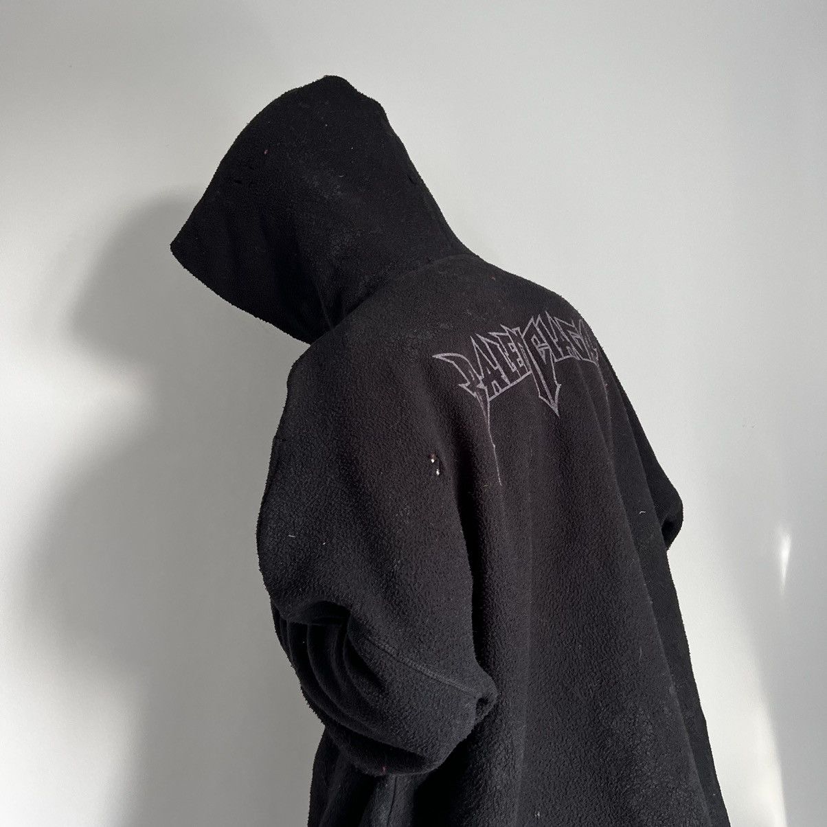 PARIS MOON CRINKLED HOODIE FIT IN BLACK