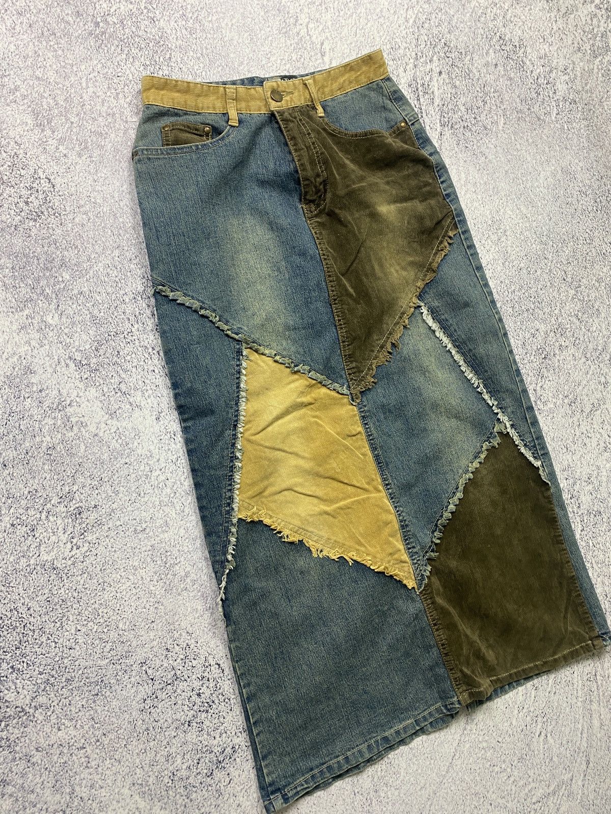Japanese Brand Vintage Denim Patchwork Midi Skirt Y2K Size 36" / US 14 / IT 50 - 3 Thumbnail