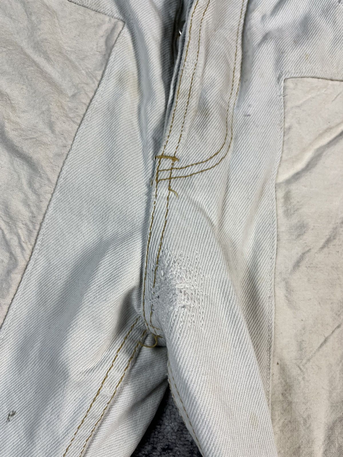 Other Kaserne Zurich Distressed White Jeans Size US 35 - 11 Thumbnail
