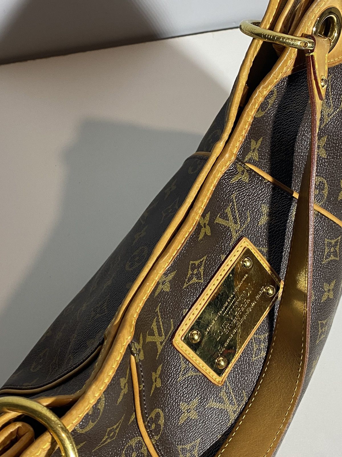 Louis Vuitton Louis Vuitton Galliera Shoulder Bag Tote Monogram Leather Size ONE SIZE - 16 Thumbnail