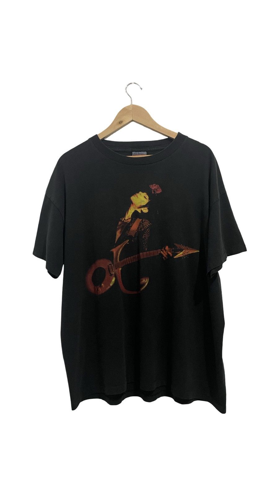 Vintage Vintage 1995 Prince Golden Experience Tour Size US XL / EU 56 / 4 - 1 Thumbnail