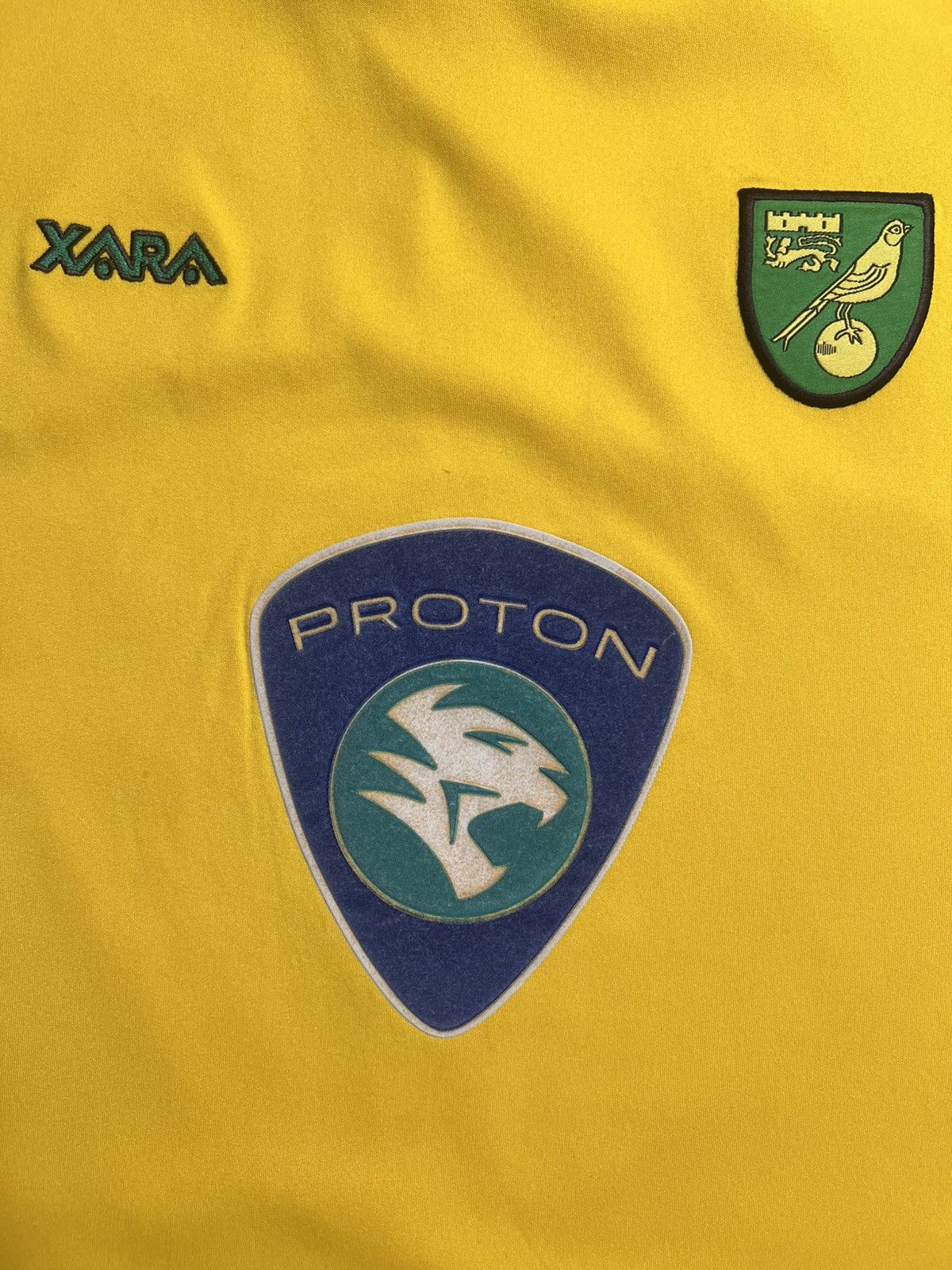 Other Norwich City Home Football Shirt 2003/05 Adults L Xara Size US L / EU 52-54 / 3 - 10 Thumbnail