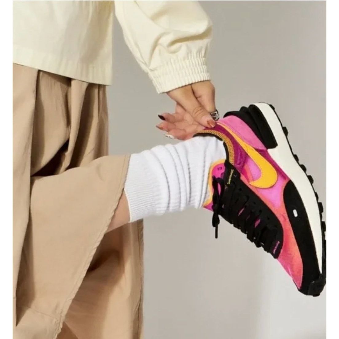 Nike Waffle One Active Fuchsia Running Sneakers