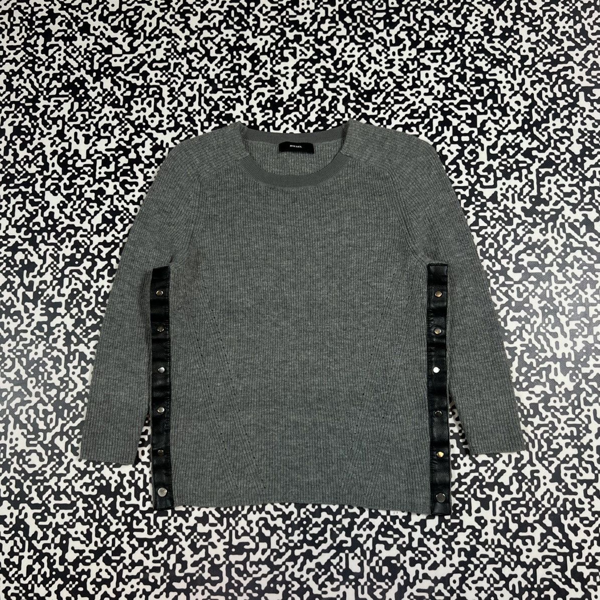 Diesel Vintage Y2K Diesel Lana Wool Sweater Japanese Style Size XS / US 0-2 / IT 36-38 - 1 Thumbnail