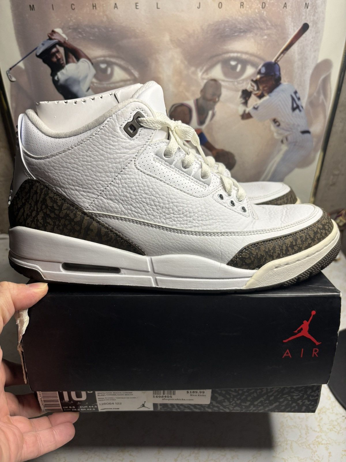 Jordan Brand Air Jordan 3 Retro Mocha Size US 10.5 / EU 43-44 - 1 Thumbnail