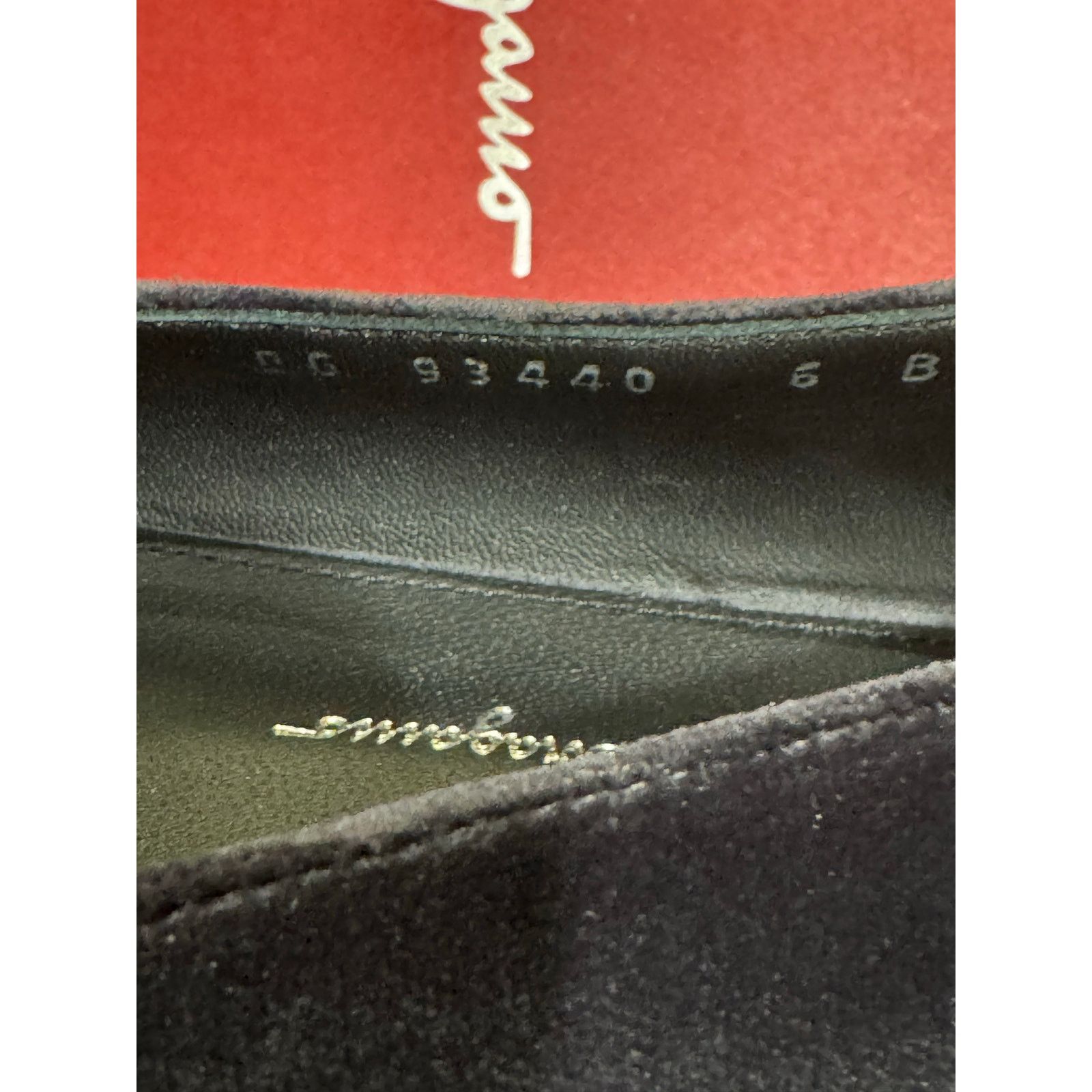 Salvatore Ferragamo Salvatore Ferragamo Sarno Velvet Flower Heel Loafers sz. 6B Size US 6 / IT 36 - 10 Thumbnail