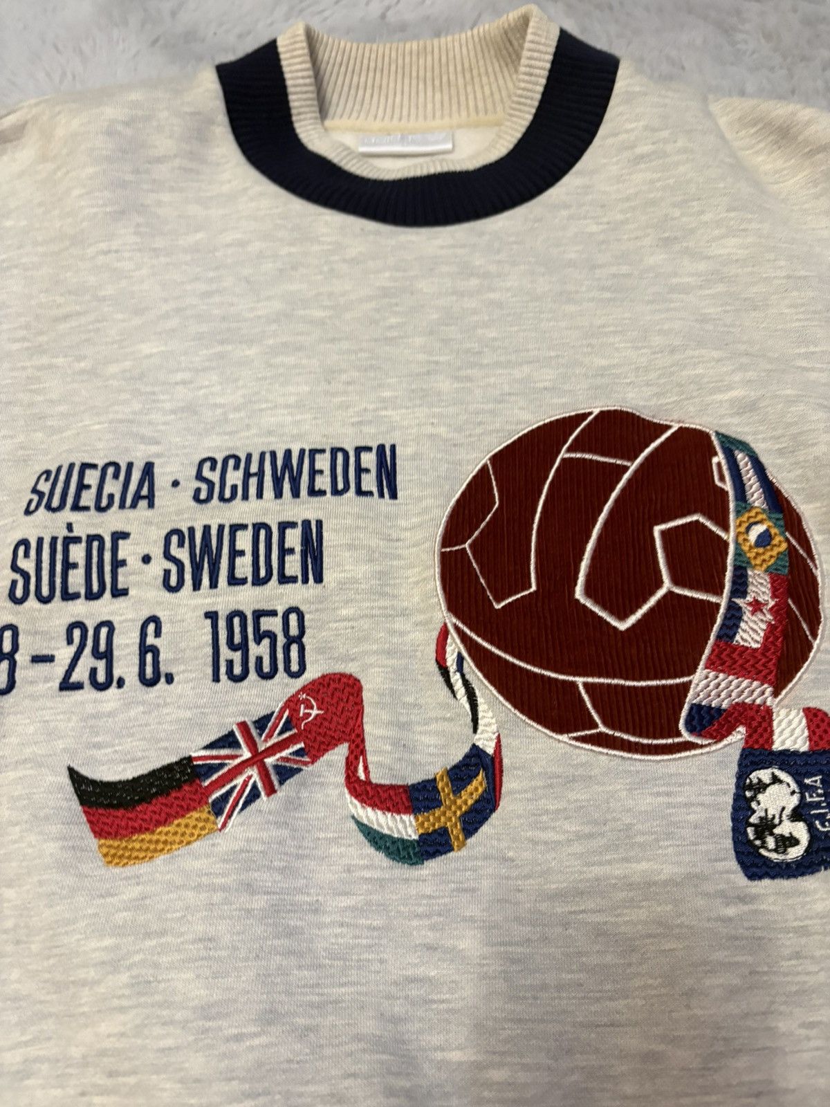 Adidas Vintage Adidas Sweater World Cup 1958 Sweden Size US S / EU 44-46 / 1 - 2 Thumbnail