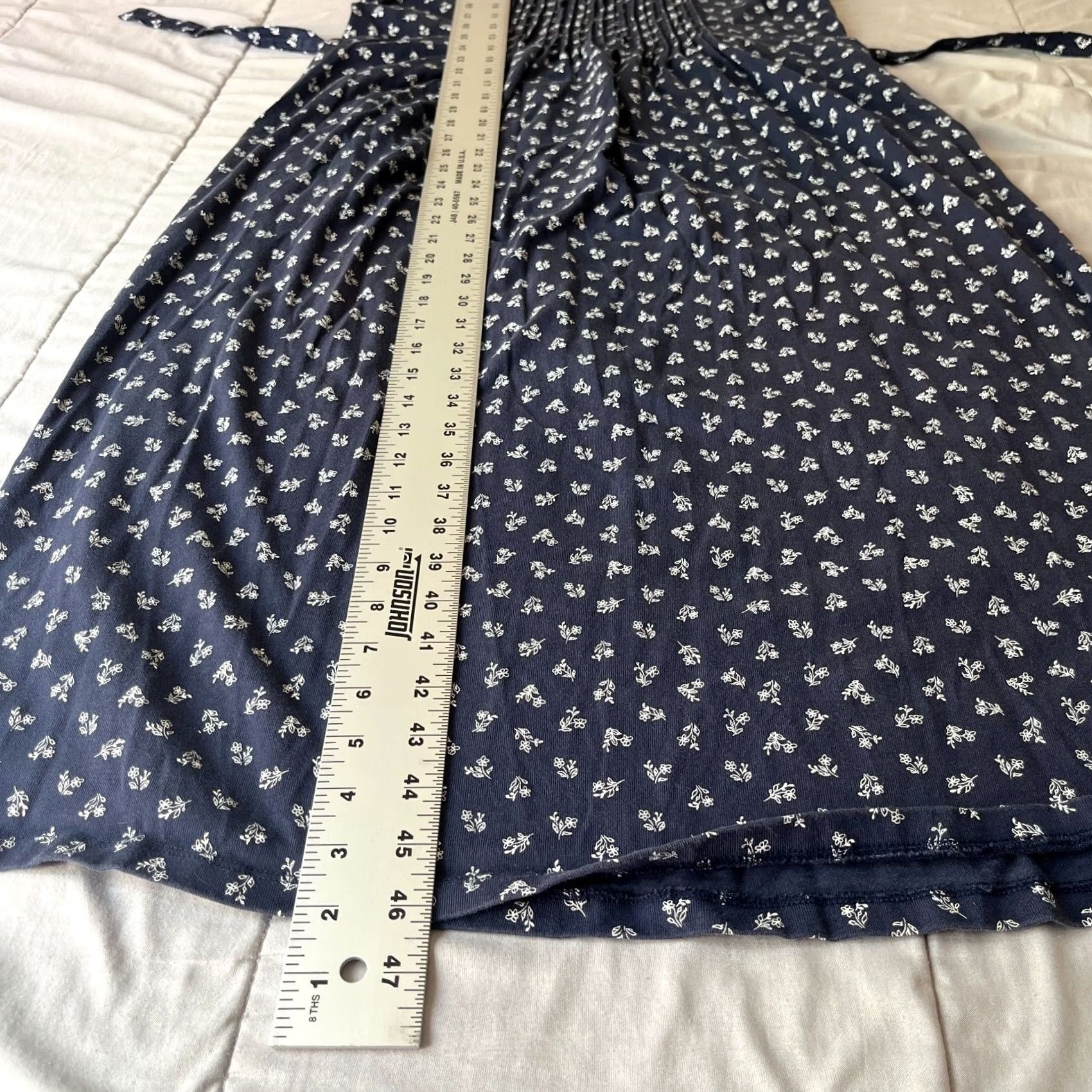 Vintage The Vermont Country Store Women Pintuck Floral Sleeveless Midi Dress M Navy Blue Floral Sleeveless Midi Dress Womens Size M / US 6-8 / IT 42-44 - 6 Thumbnail