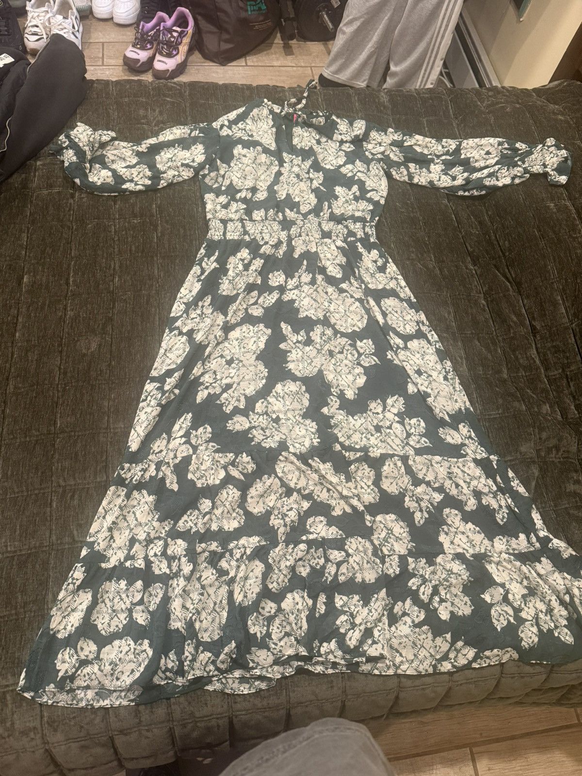 Vince Camuto Vince Camuto Forest Night Floral Maxi Dress Size XL / US 12-14 / IT 48-50 - 3 Thumbnail