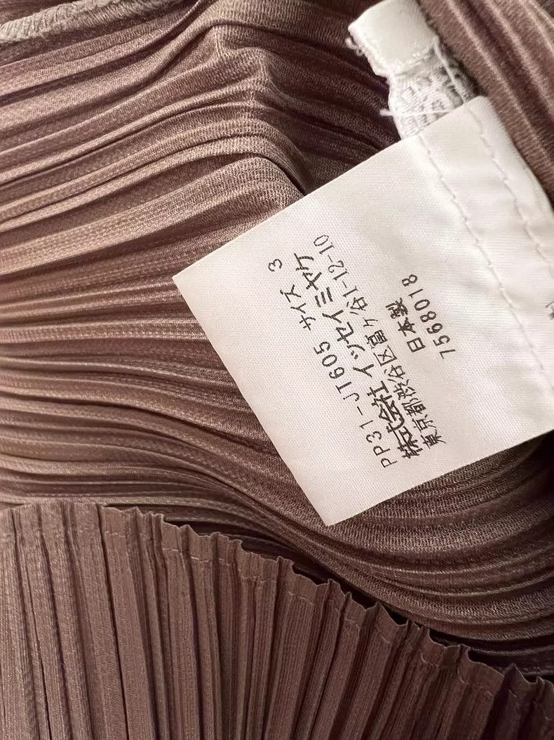 Issey Miyake Issey Miyake size:3 Green-brown sleeveless mid-length vest Size S / US 4 / IT 40 - 2 Thumbnail