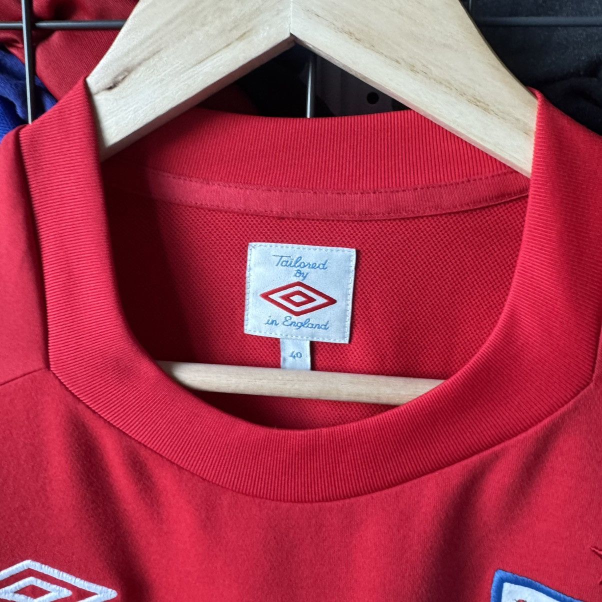 Umbro Umbro England 2010 South Africa Soccer Jersey Size US M / EU 48-50 / 2 - 4 Thumbnail