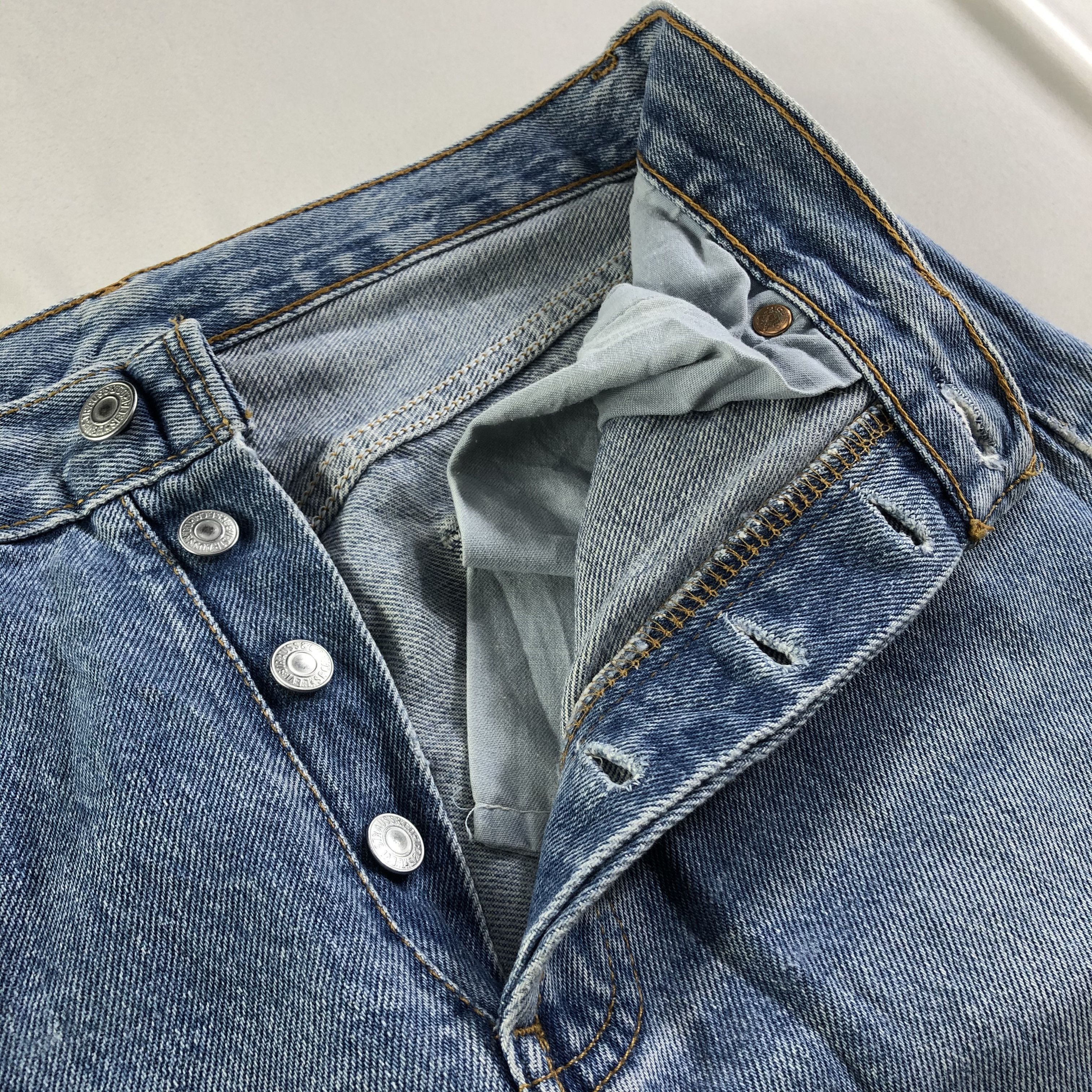 Levi's Vintage 90s Blue Wash Levis 501 Jeans-JM3726 Size US 29 - 7 Thumbnail