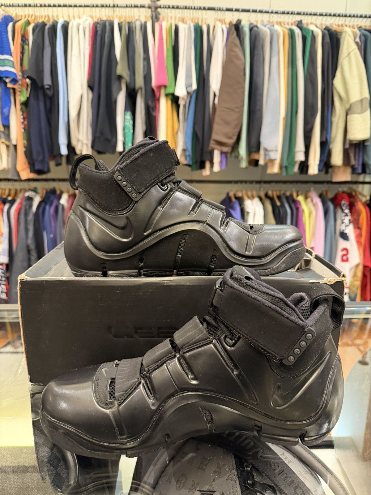 Nike Nike Lebron 4 'Black Anthracite (2023) Size US 10 / EU 43 - 2 Thumbnail