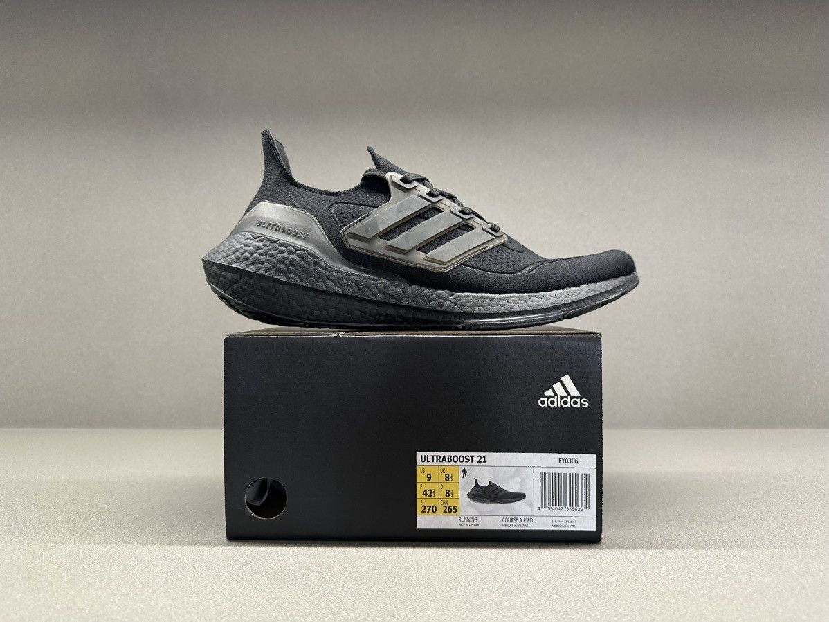 Adidas Ultra Boost 21 Triple Black - laplaya.ma