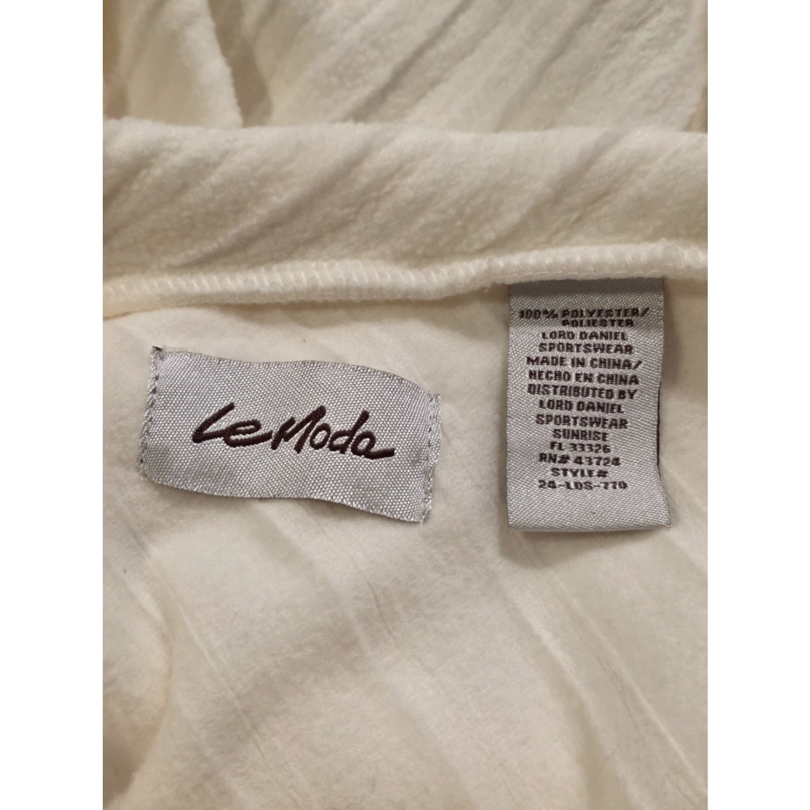 Vintage VINTAGE Le Moda Shawl Collar Fleece Poncho Ivory One Size OSFM Womens Button Accent Knit Cape Size ONE SIZE - 6 Thumbnail