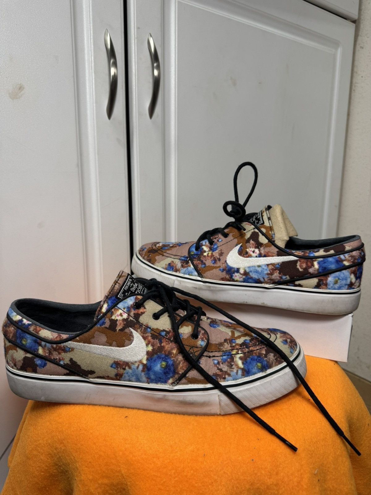 Nike Digi floral Nike Jankowski Size US 10.5 / EU 43-44 - 2 Thumbnail
