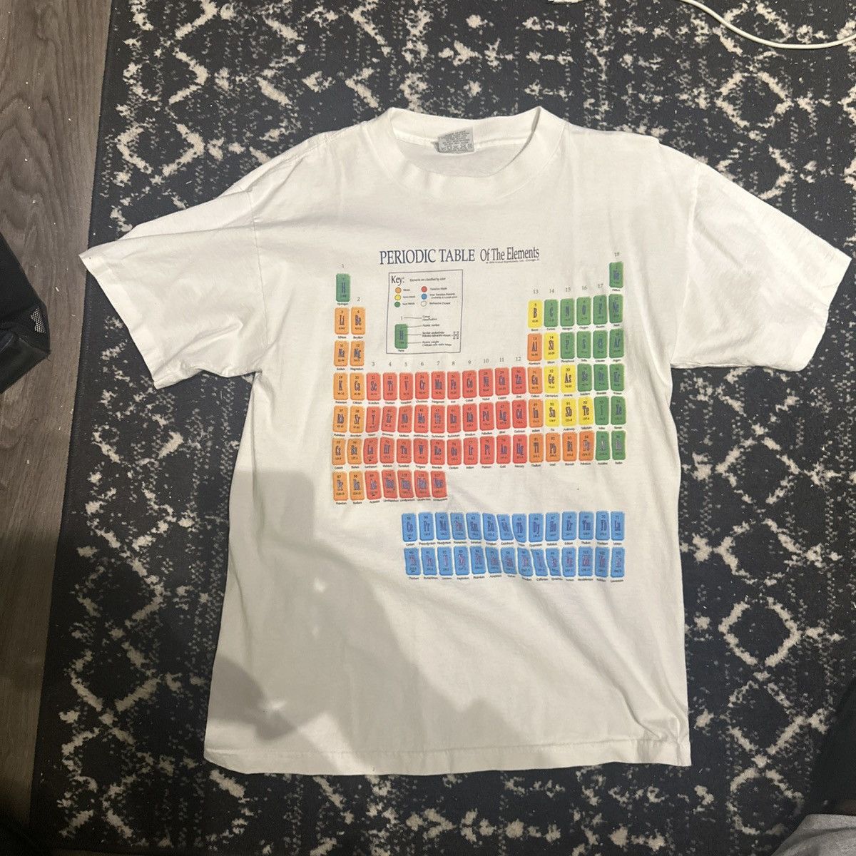 Vintage Vintage 90s Periodic Table Shirt Size US L / EU 52-54 / 3 - 1 Thumbnail