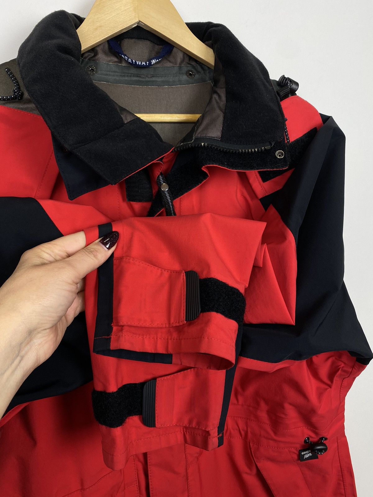 Goretex Vintage Sprayway Gore-Tex Mountain Jacket 208 B Jacket Women Size L / US 10 / IT 46 - 8 Thumbnail
