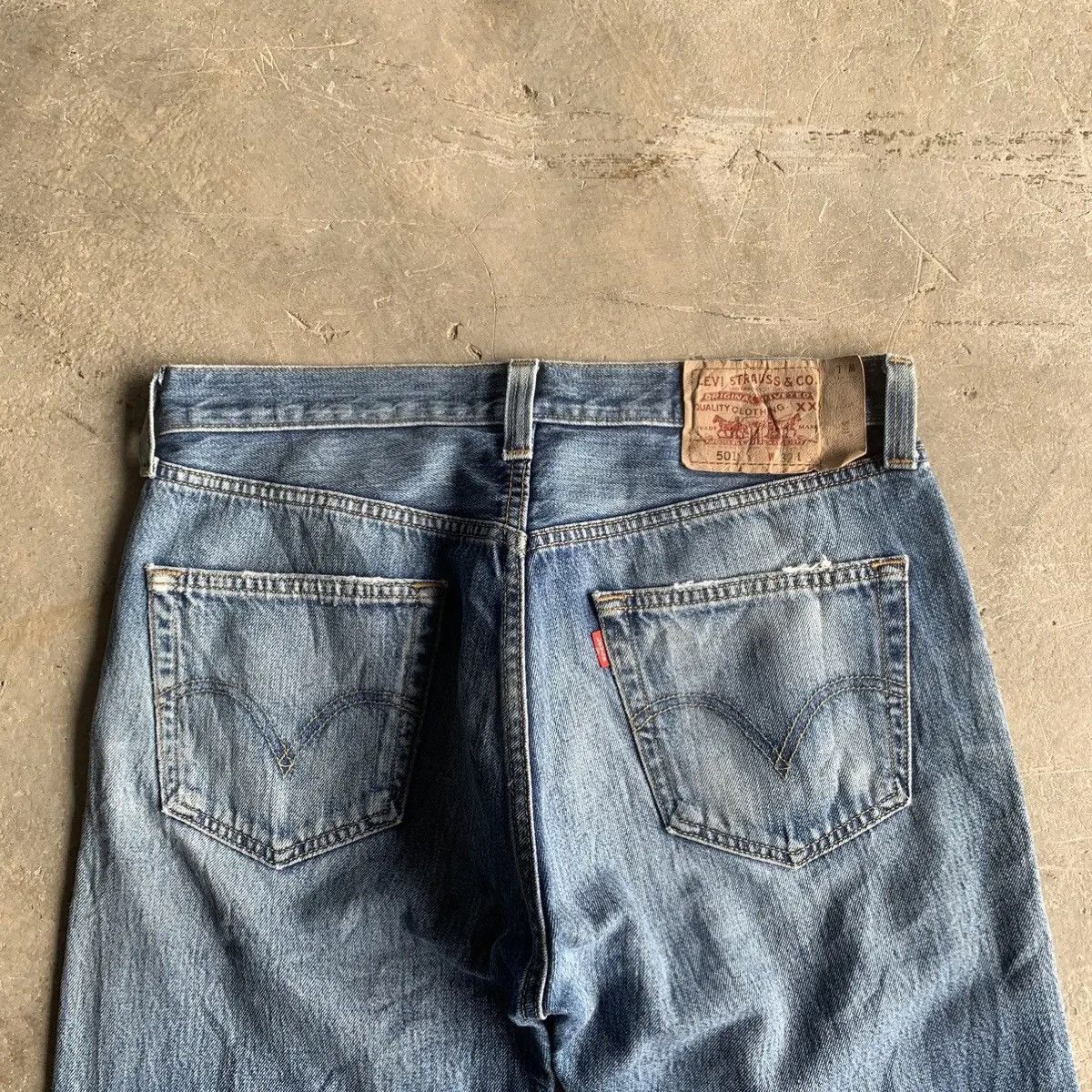 Levi's Vintage Clothing Levis 501 Distressed 31x31 BlueWash Levi’s Jeans Ripped Pant Size US 31 - 14 Thumbnail