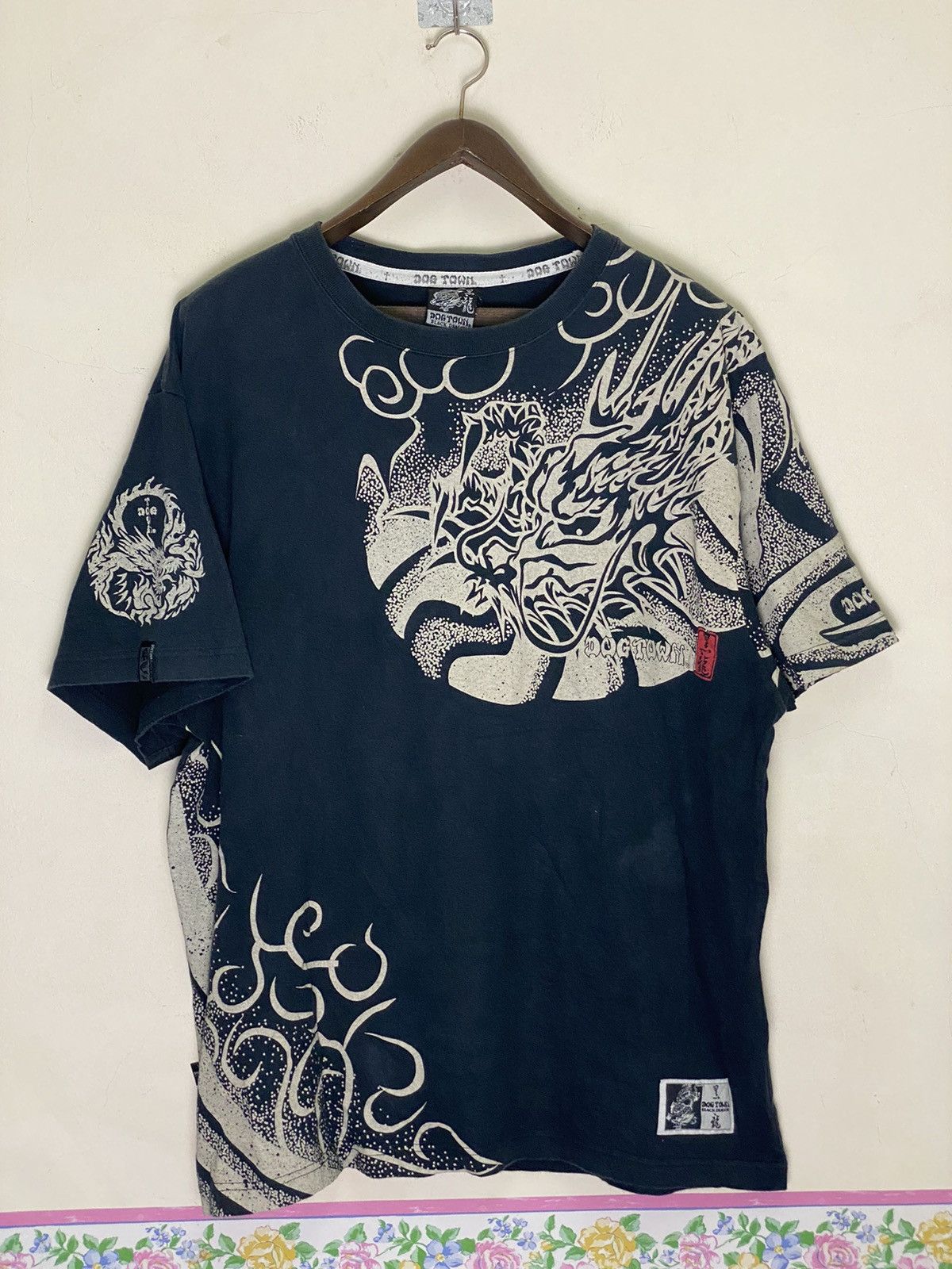 Dogtown × If Six Was Nine × Japanese Brand VINTAGE DOGTOWN BLACK DRAGON T-SHIRT Size US XL / EU 56 / 4 - 1 Thumbnail