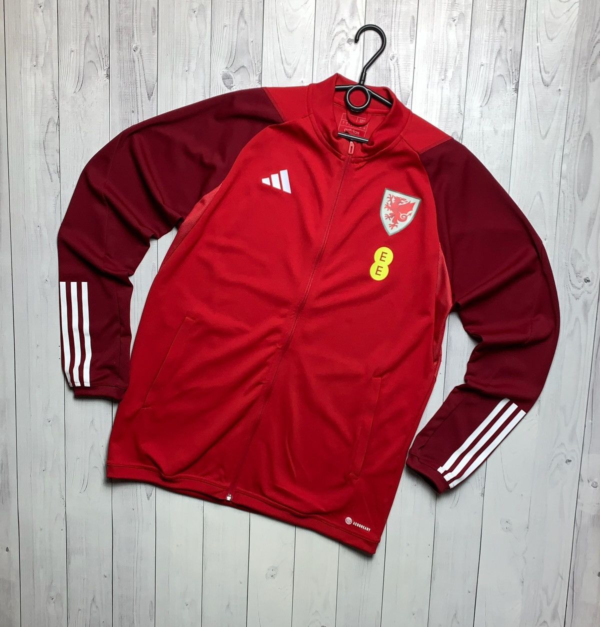 Adidas Adidas Wales soccer training jacket logo red size L Size US L / EU 52-54 / 3 - 1 Thumbnail