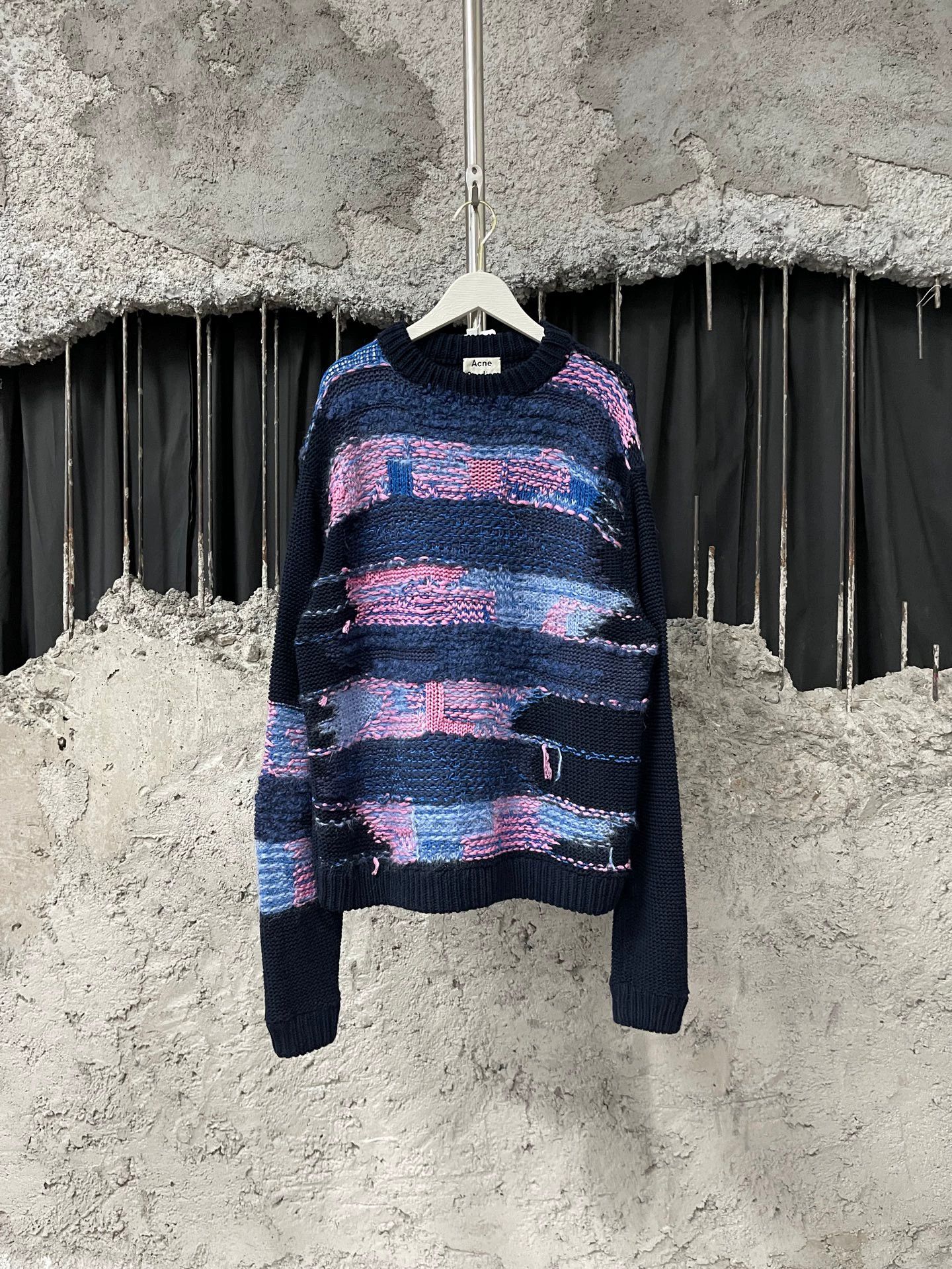 Acne Studios Acne Studios New XS Sweater Size XS / US 0-2 / IT 36-38 - 1 Thumbnail