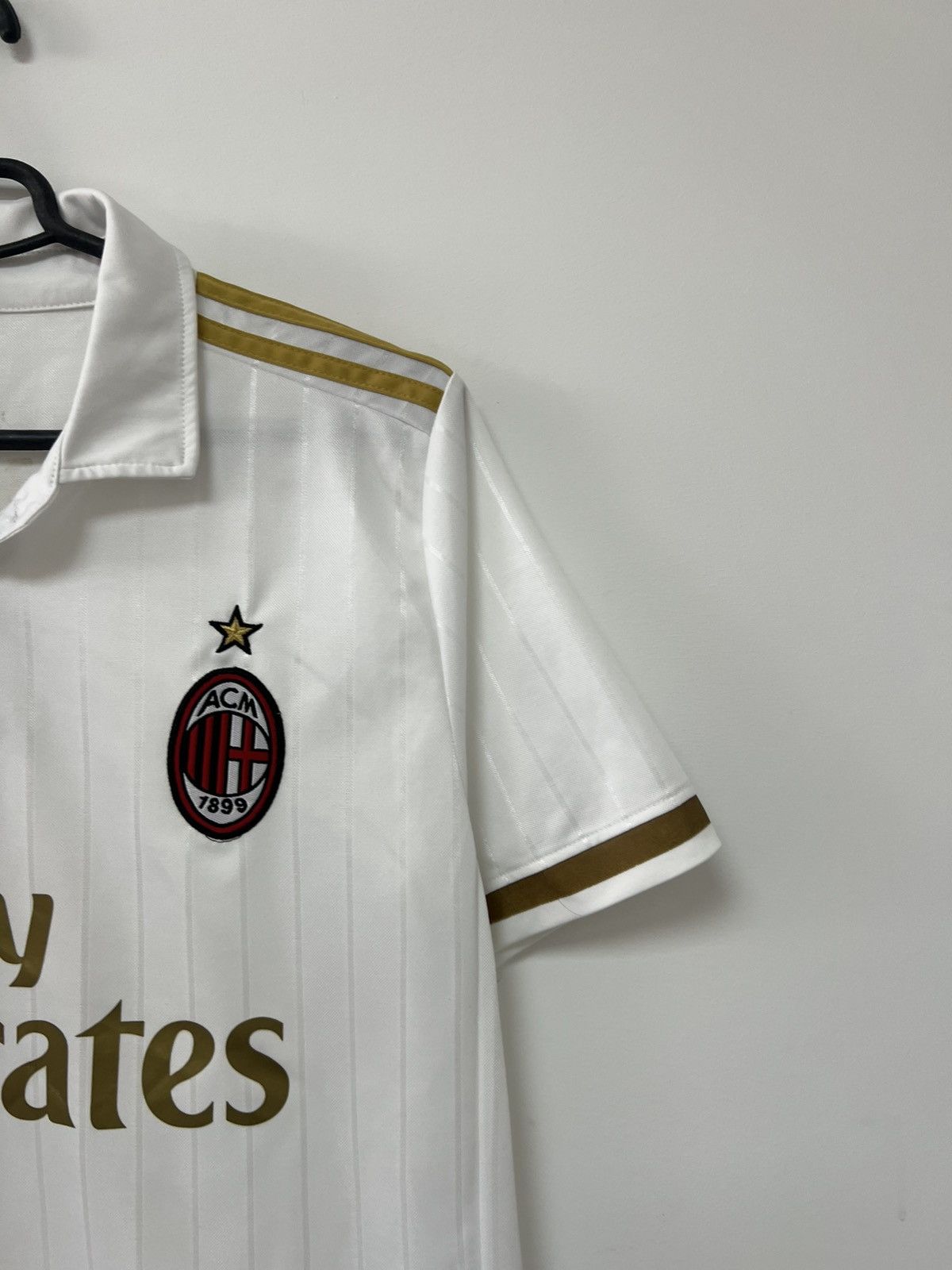 Adidas × Vintage Vintage Ac Milan 2016/17 Away Jersey Adidas Football Shirt S Size US S / EU 44-46 / 1 - 8 Thumbnail