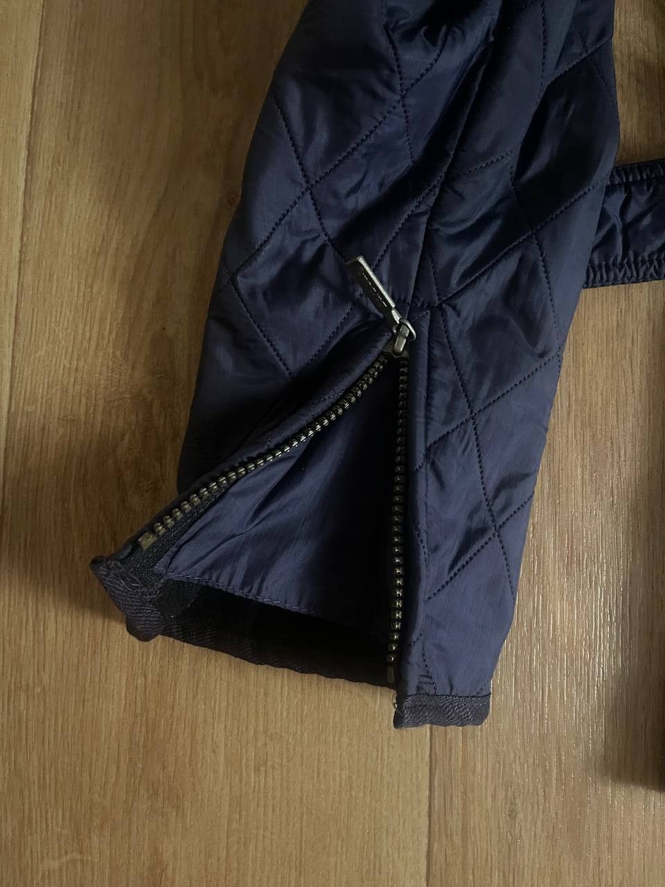 Barbour Women’s Quilted Bomber Jacket Barbour International Size 6 Size M / US 6-8 / IT 42-44 - 9 Thumbnail