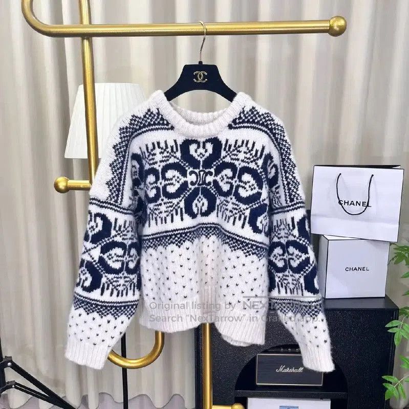 Chanel Chanel White Sweater with Navy Patterns . Size M / US 6-8 / IT 42-44 - 3 Thumbnail
