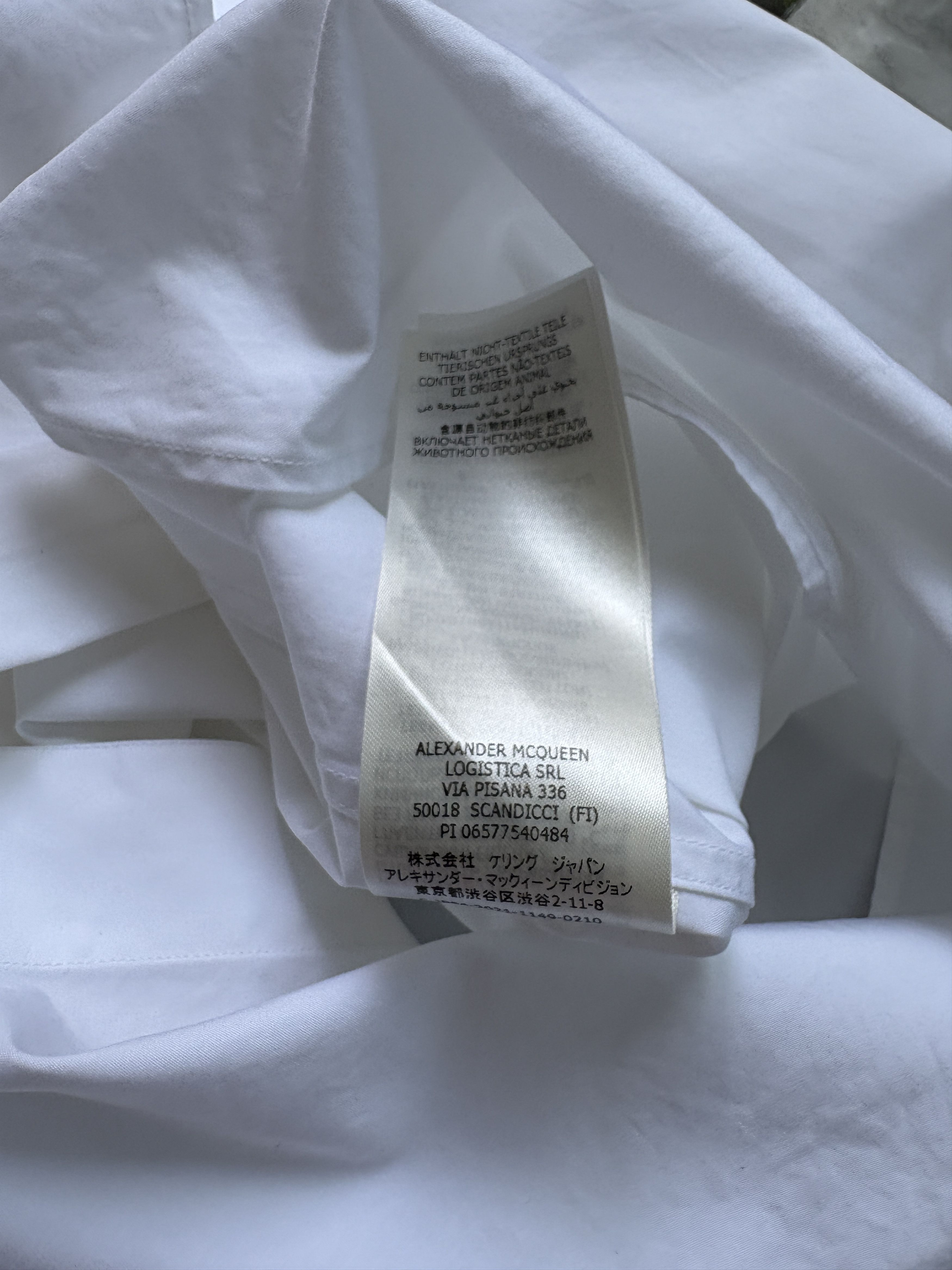 Alexander McQueen Alexander McQUEEN MainLine Classic White Shirts Size US L / EU 52-54 / 3 - 10 Thumbnail