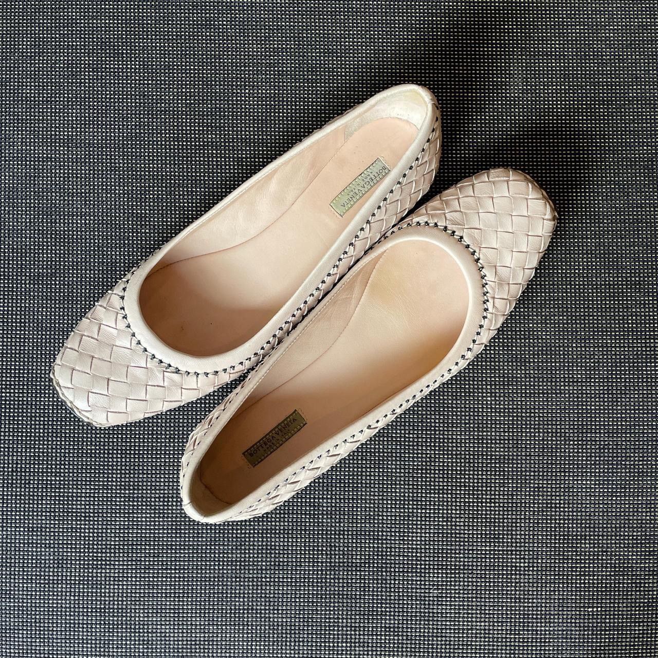 Bottega Veneta Bottega Veneta Cream Flats Size US 7 / IT 37 - 1 Thumbnail