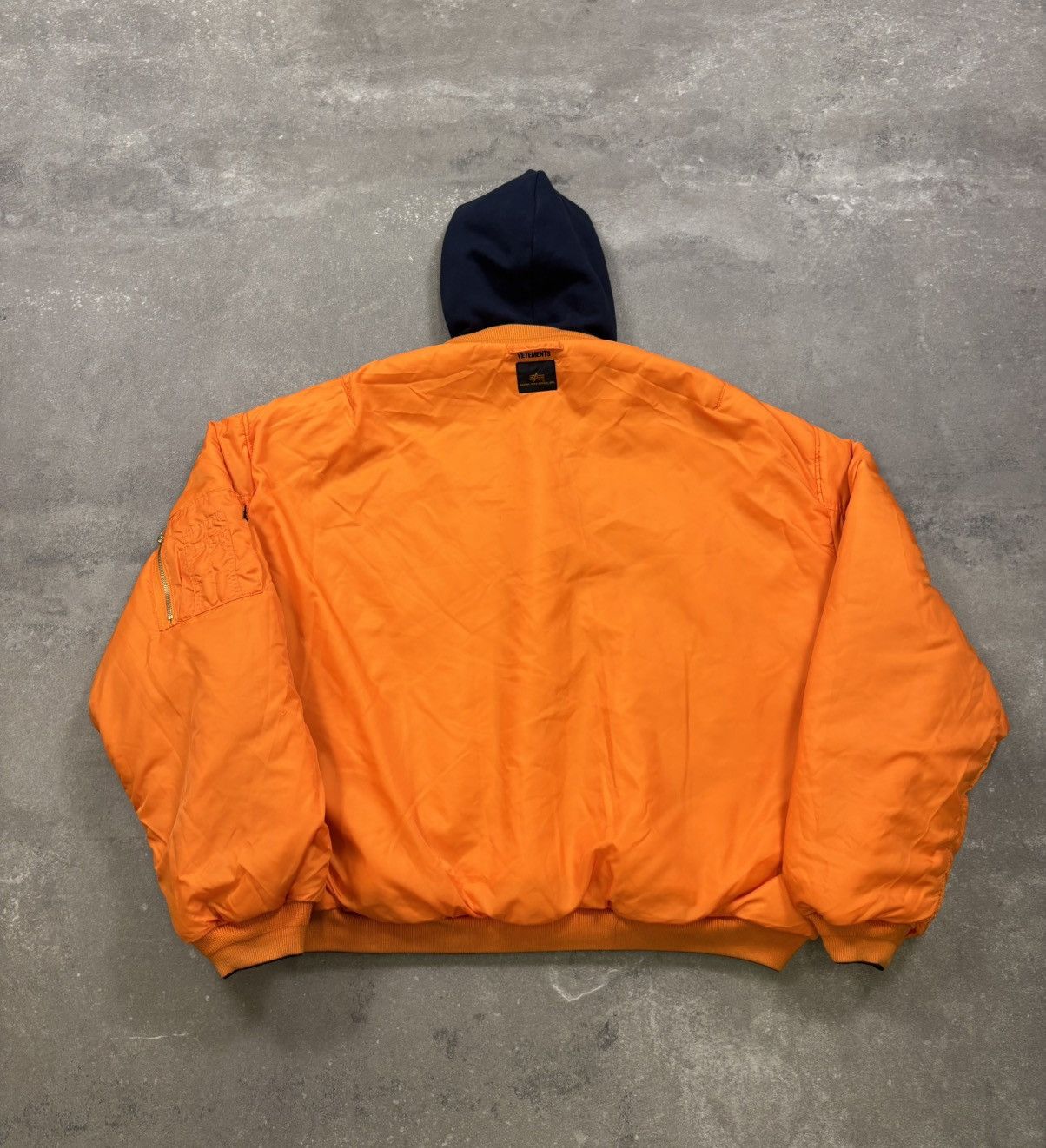 Alpha Industries × Vetements Vetements x Alpha FW18 Reversible Hooded Bomber Jacket Size US XS / EU 42 / 0 - 14 Thumbnail