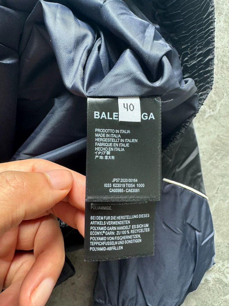 Balenciaga Balenciaga SS21 BCA Black and Blue Patchwork Long Sleeve Ja Size US XXS / EU 40 - 4 Thumbnail