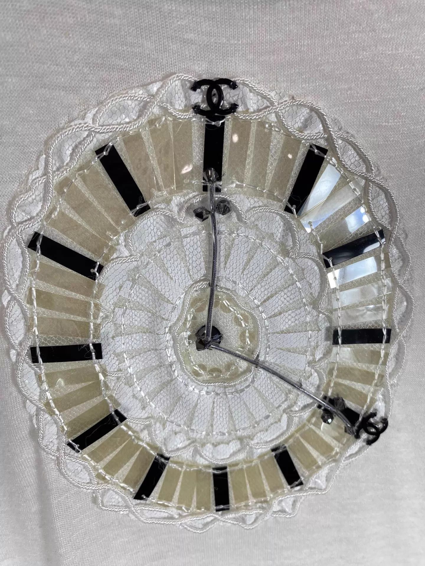 Chanel Chanel Clock T-shirt 98 New Authentic Size 38 Size S / US 4 / IT 40 - 4 Thumbnail