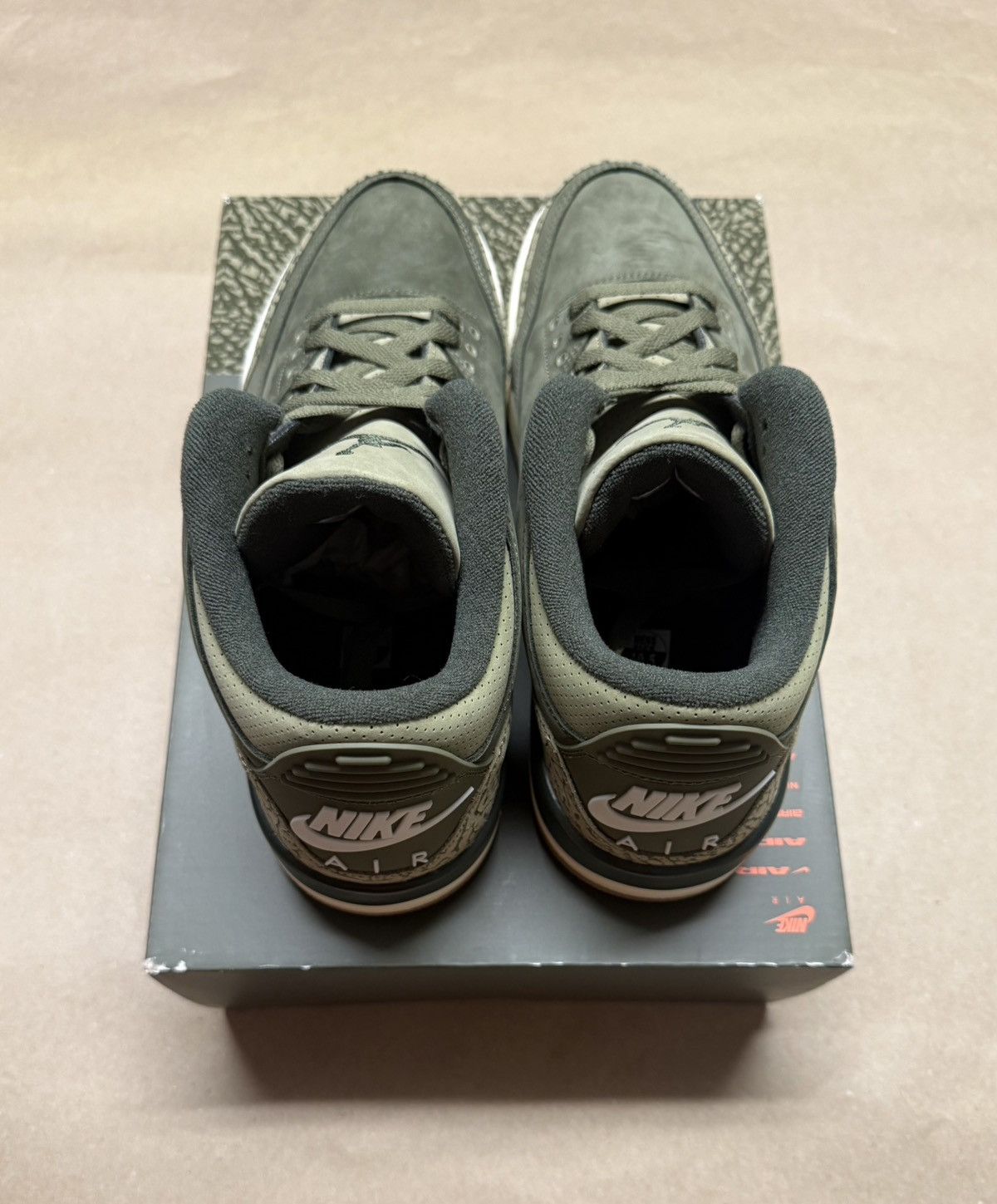 Jordan Brand Nike Air Jordan 3 Retro Family Affair Green mens sz 10.5 NEW Size US 10.5 / EU 43-44 - 4 Thumbnail