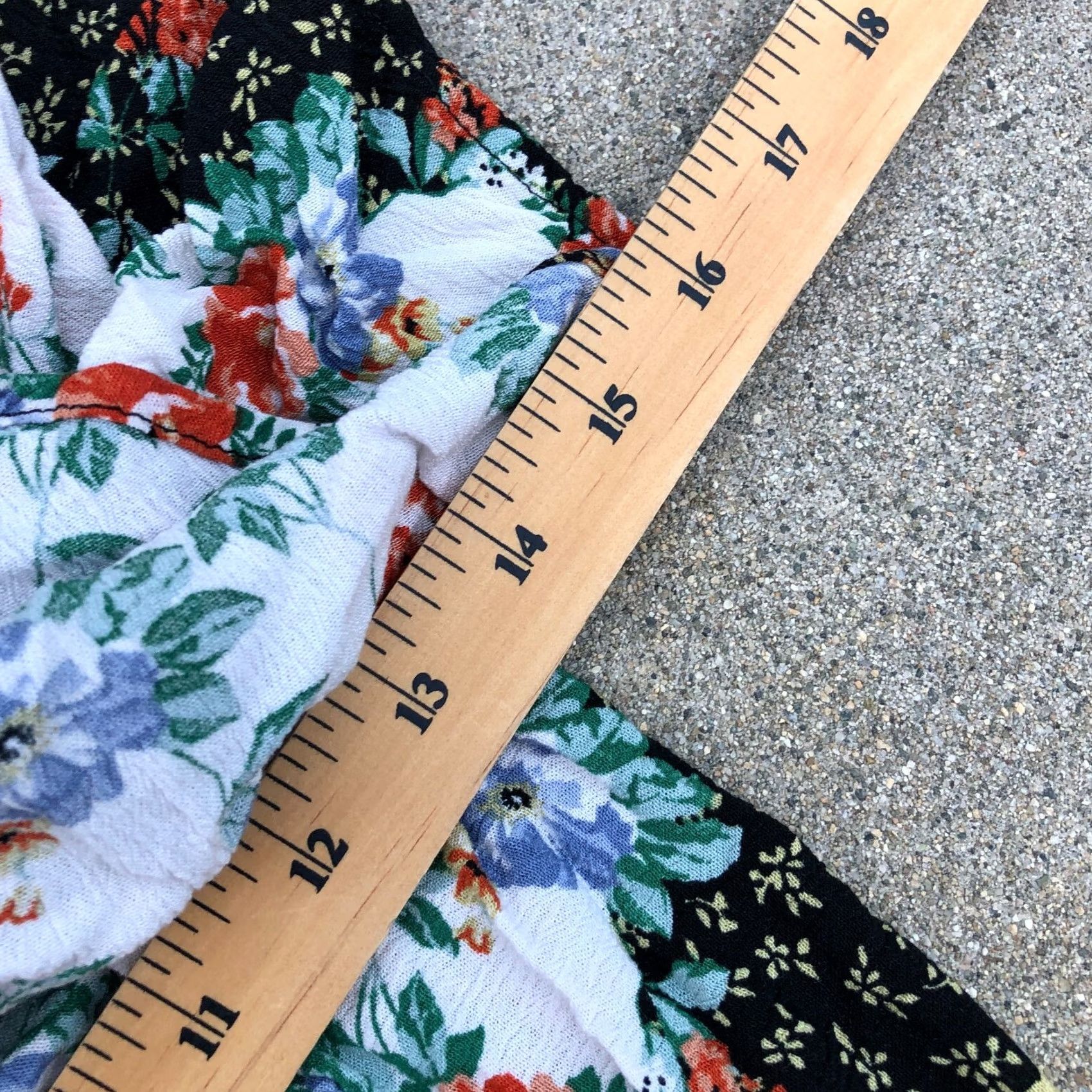 Vintage BLUE BUTTERCUP Floral Jumpsuit Women's LG Ruffle Sleeve USA Rayon Wide Leg Size 36" / US 14 / IT 50 - 7 Thumbnail