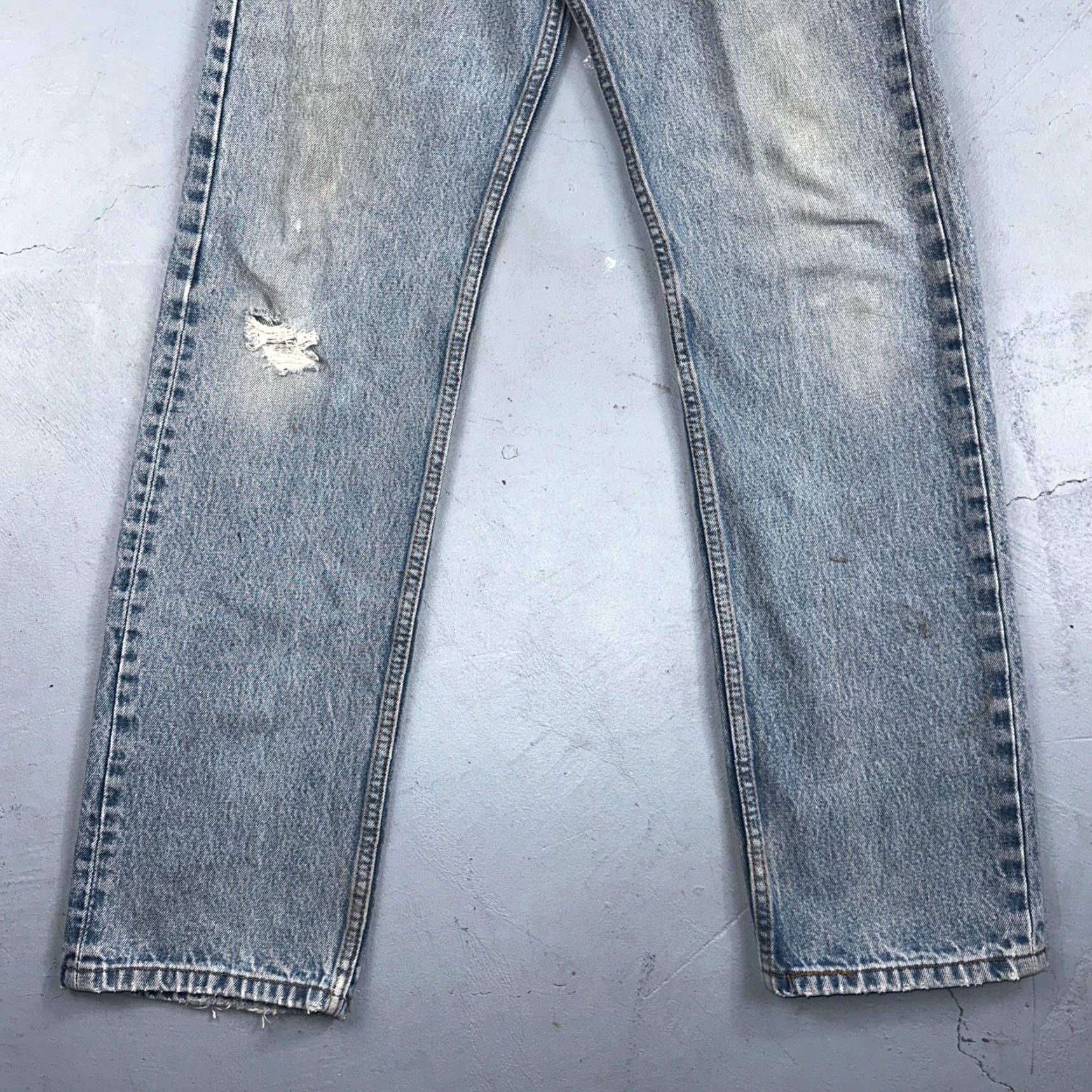 Levi's LEVI'S 501 Jeans - Vintage Straight Leg Denim, Light Wash 33x36, Men's Regular M, 2000s 90s Theme, Act 31x31 Size US 33 - 3 Thumbnail