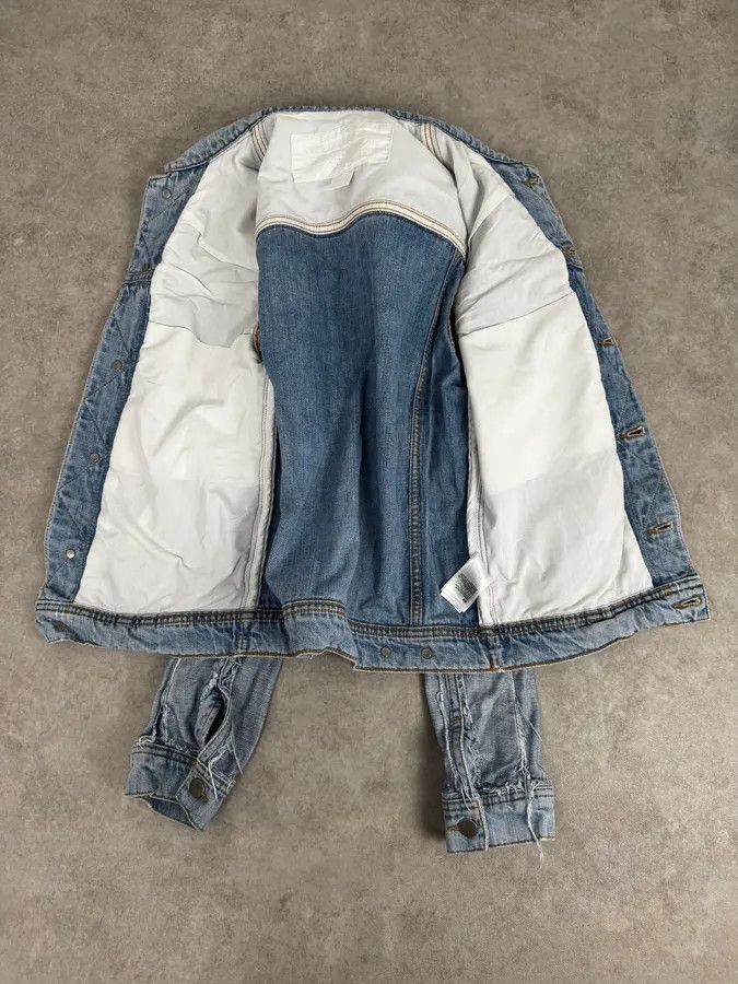 Maison Margiela 2012 Maison Margiela H&M Blue Distressed Denim Jacket Size US S / EU 44-46 / 1 - 7 Thumbnail