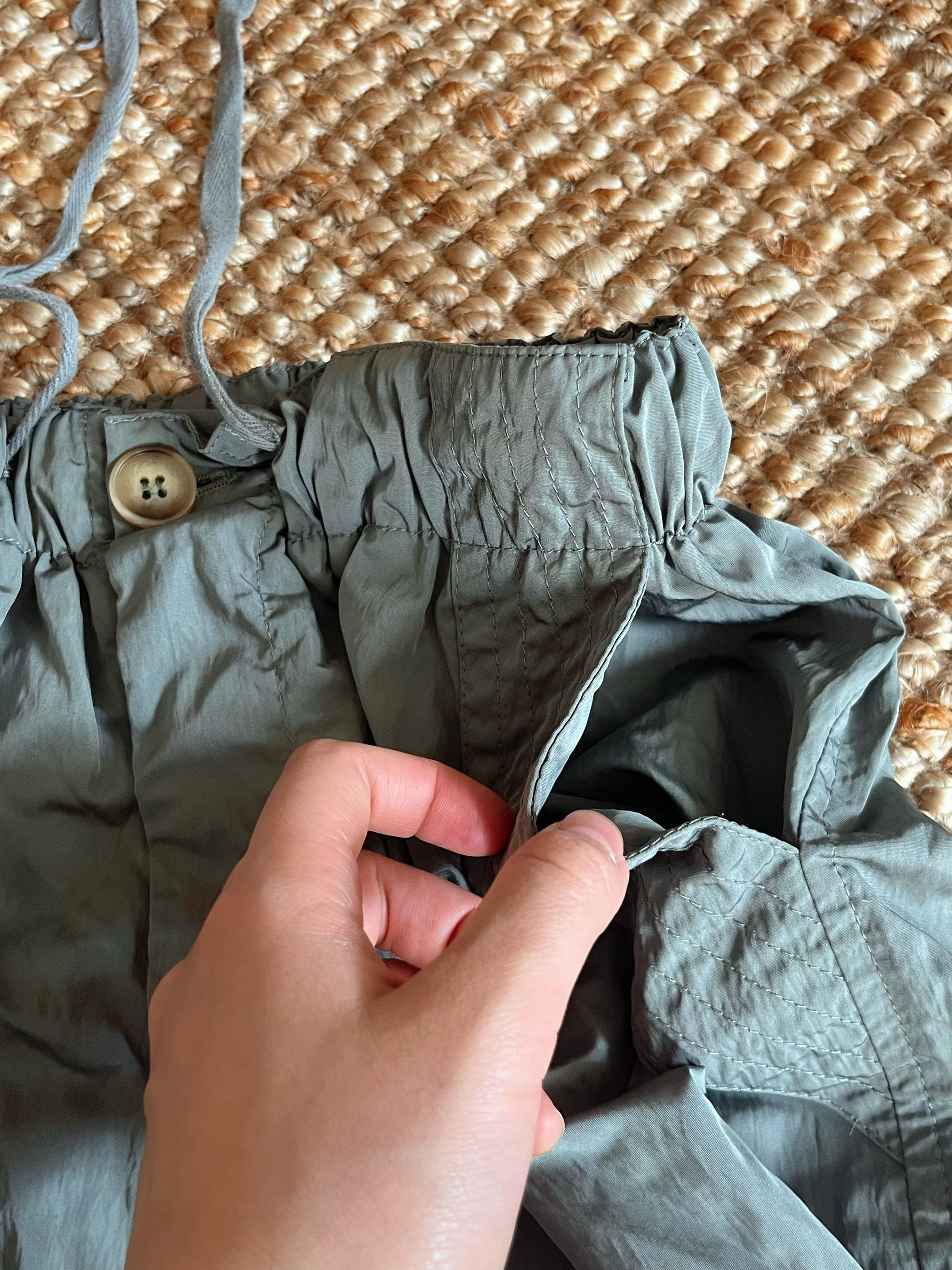 Other Sage Green Lightweight Parachute Cargo Pants Toggle Cuff Size US 27 - 6 Thumbnail