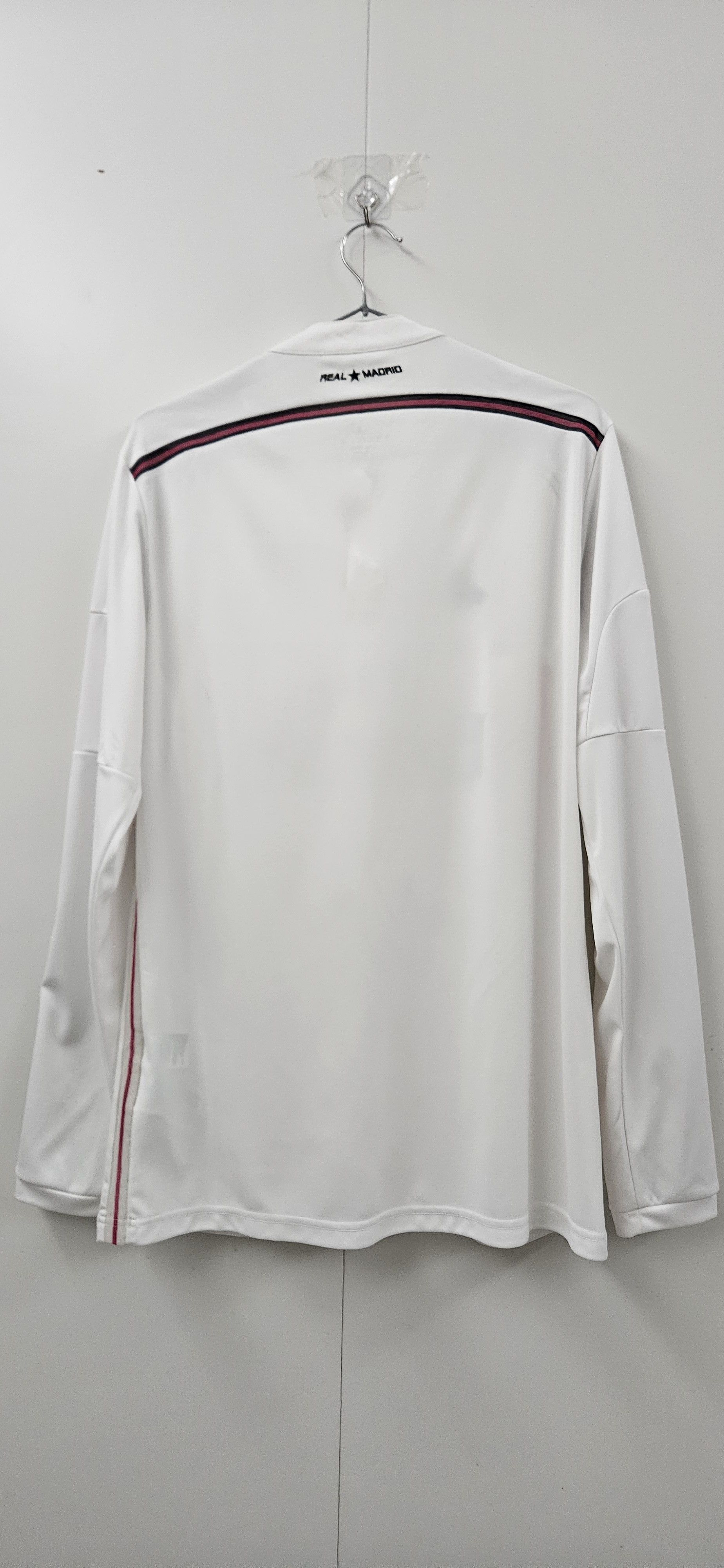 Other REAL MADRID 2014 2015 HOME LONG SLEEVE F49660 MEDIUM Size US M / EU 48-50 / 2 - 7 Thumbnail