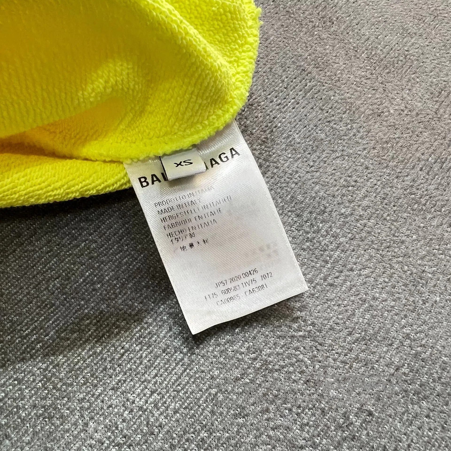 Balenciaga Balenciaga Fluorescent Yellow Crewneck. Size XS / US 0-2 / IT 36-38 - 6 Thumbnail