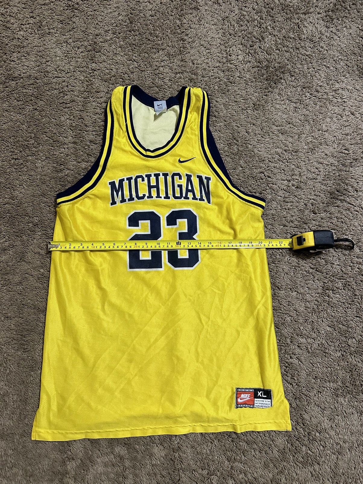 NCAA × Vintage Vintage NCAA Nike Michigan Wolverines jersey 90s size XL Size US XL / EU 56 / 4 - 5 Thumbnail