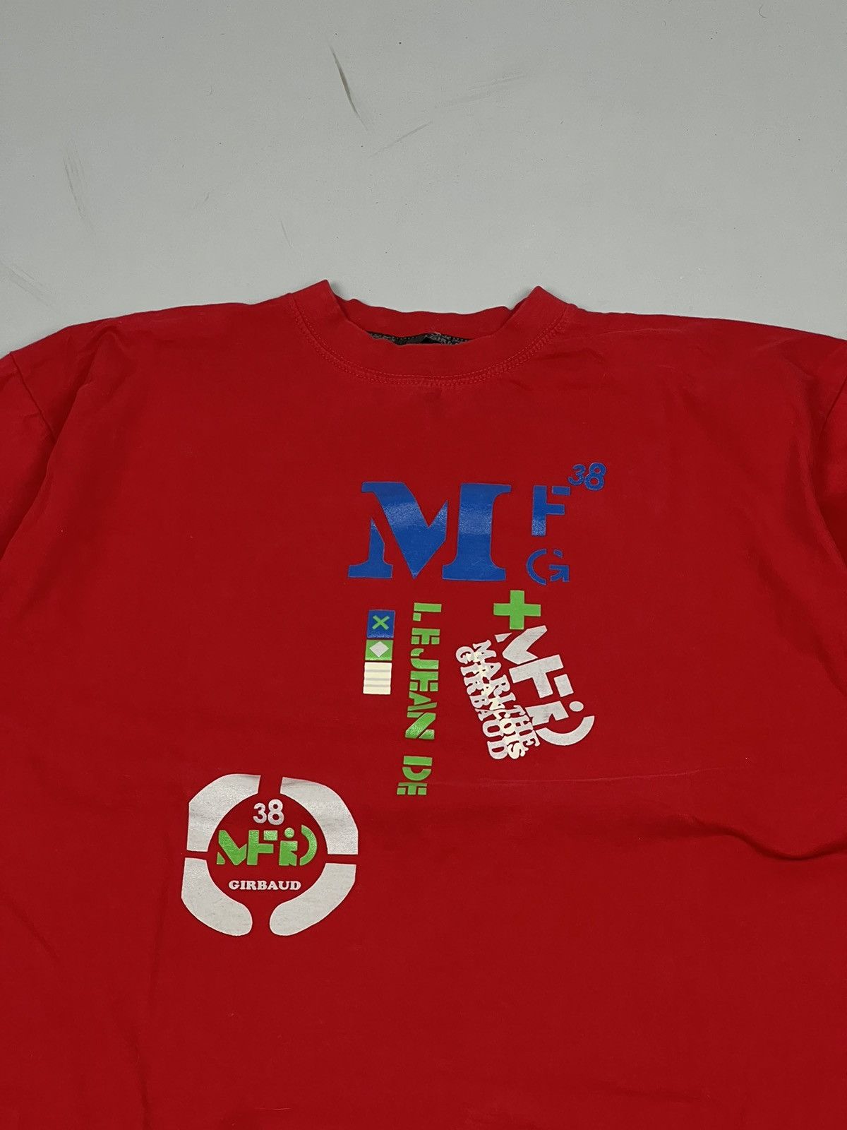 Marithe + Francois Girbaud Girbaud red big logo tshirt 90s Size US XL / EU 56 / 4 - 2 Thumbnail