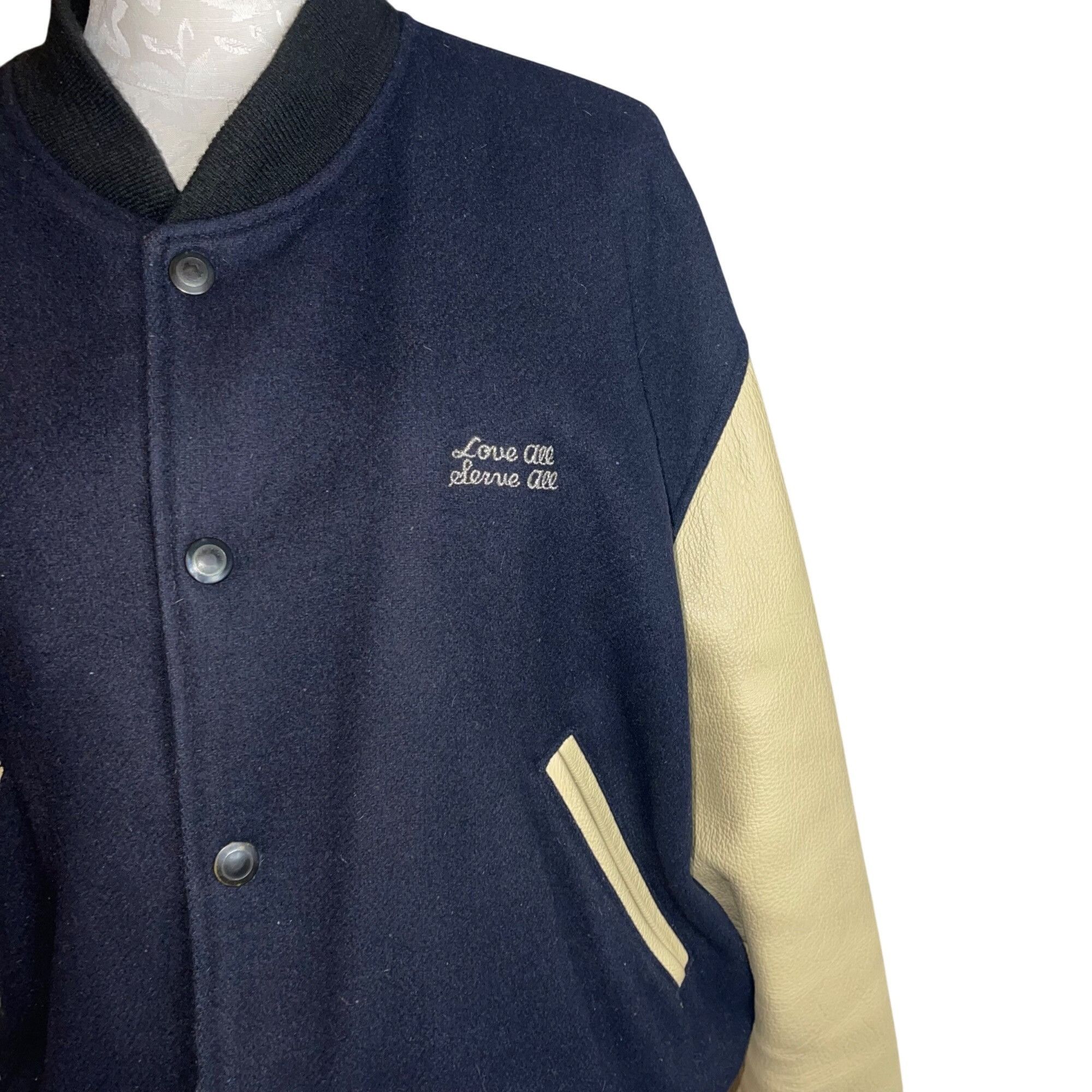 Hard Rock Cafe Hard Rock Cafe Vintage Mens Jacket Size Small Blue Size US S / EU 44-46 / 1 - 8 Thumbnail